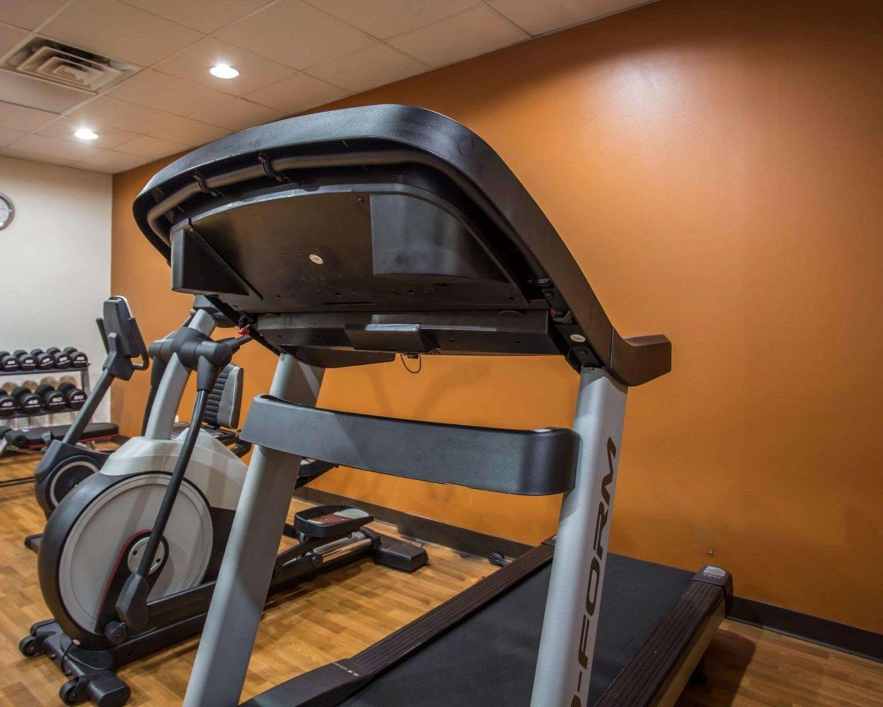 Lumberton Vacations - Comfort Suites - Property Image 9
