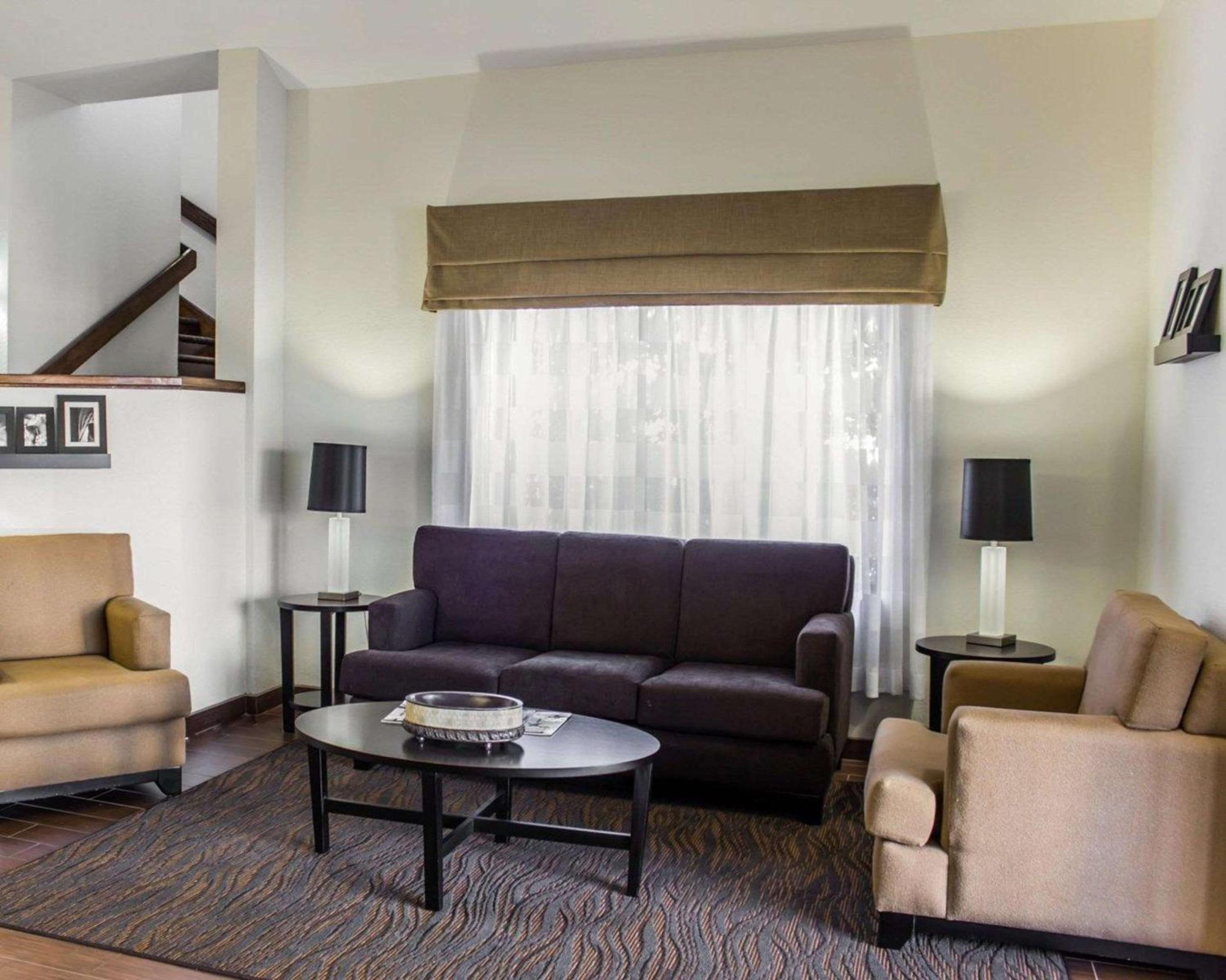 Spring Lake Vacations - Sleep Inn Suites Spring Lake - Fayetteville Near Fort Liberty - Property Image 32