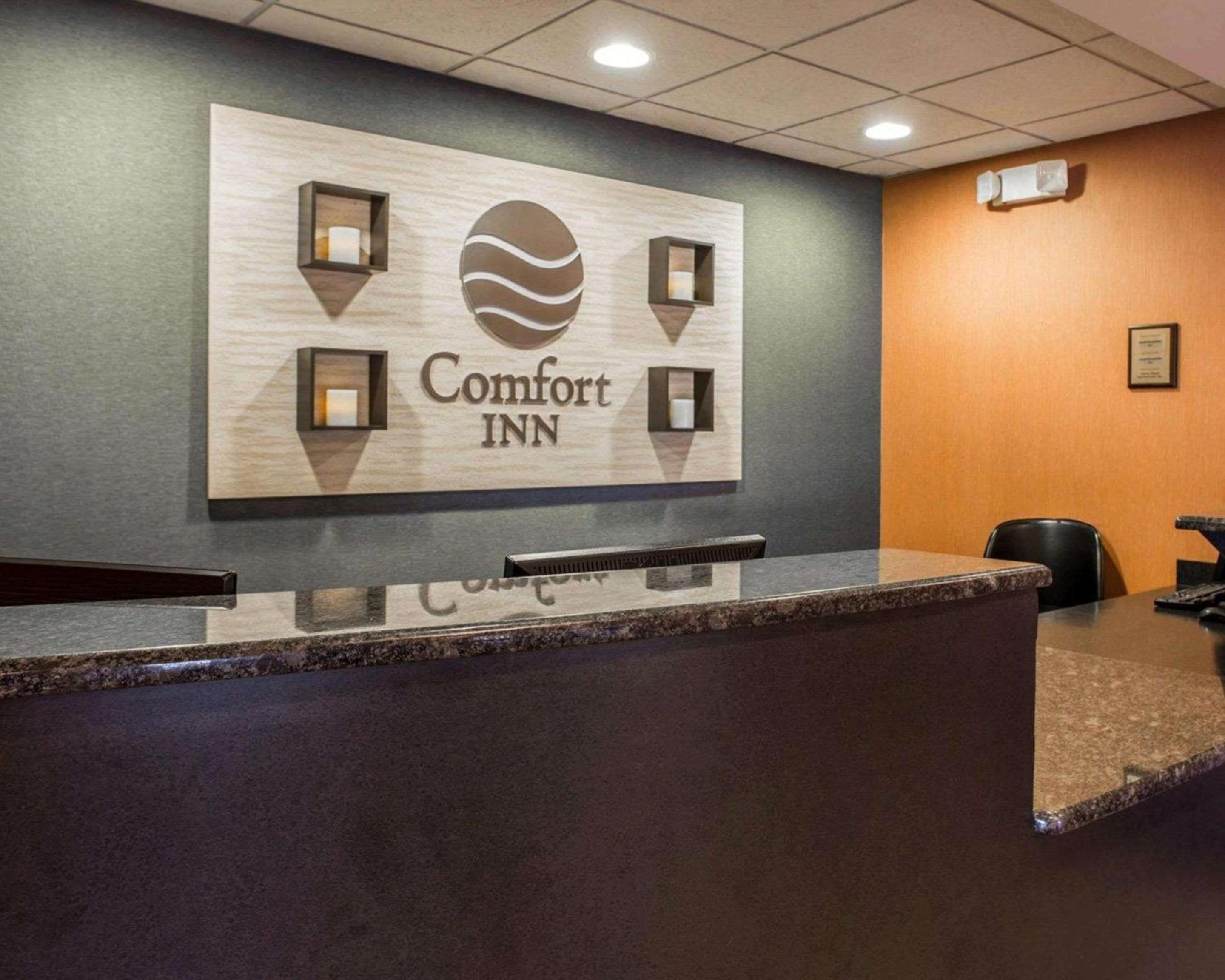 Lumberton Vacations - Comfort Inn  Suites Lumberton Central I-95 - Property Image 3