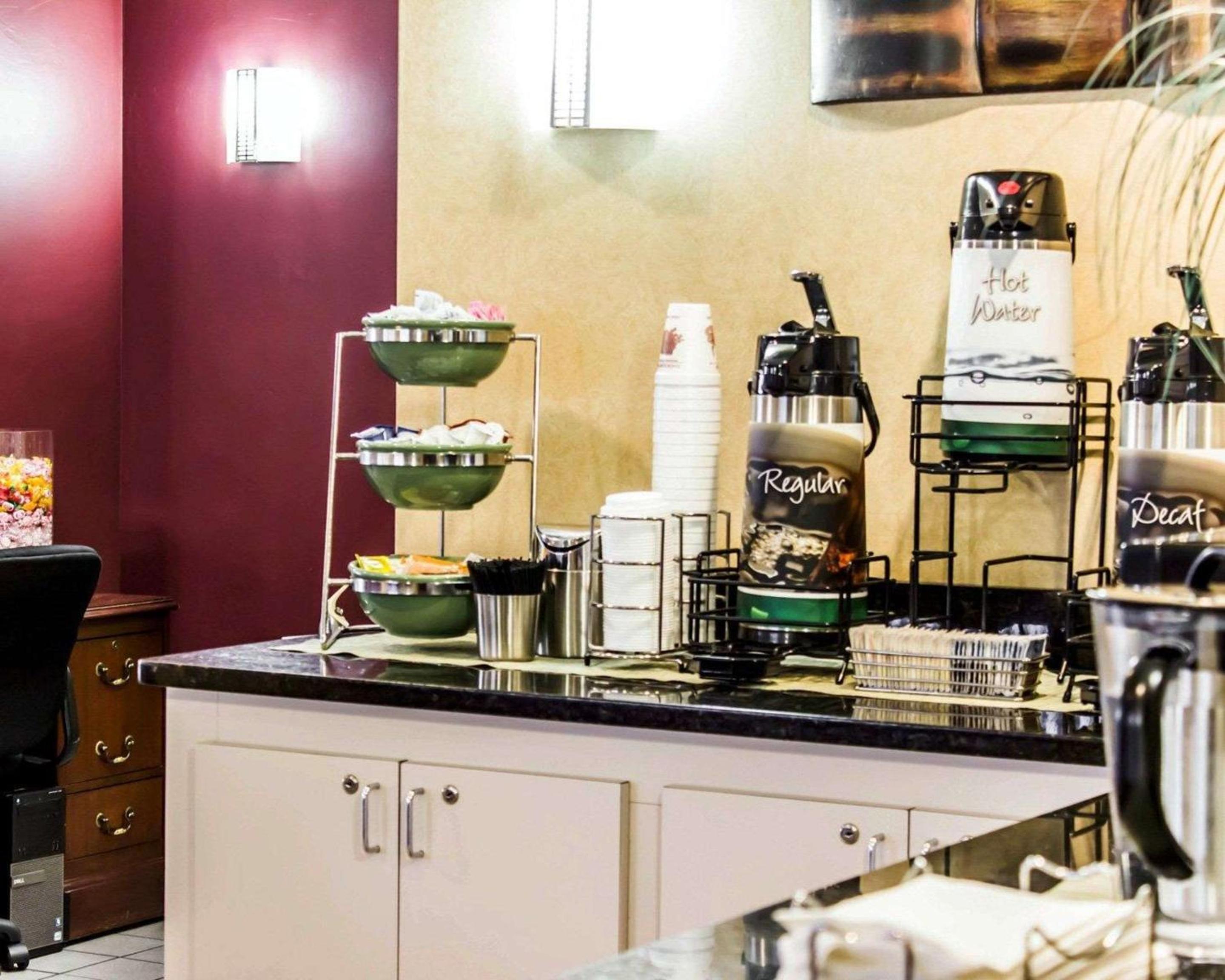 Roanoke Rapids Vacations - Quality Inn Roanoke near Lake Gaston - Property Image 12