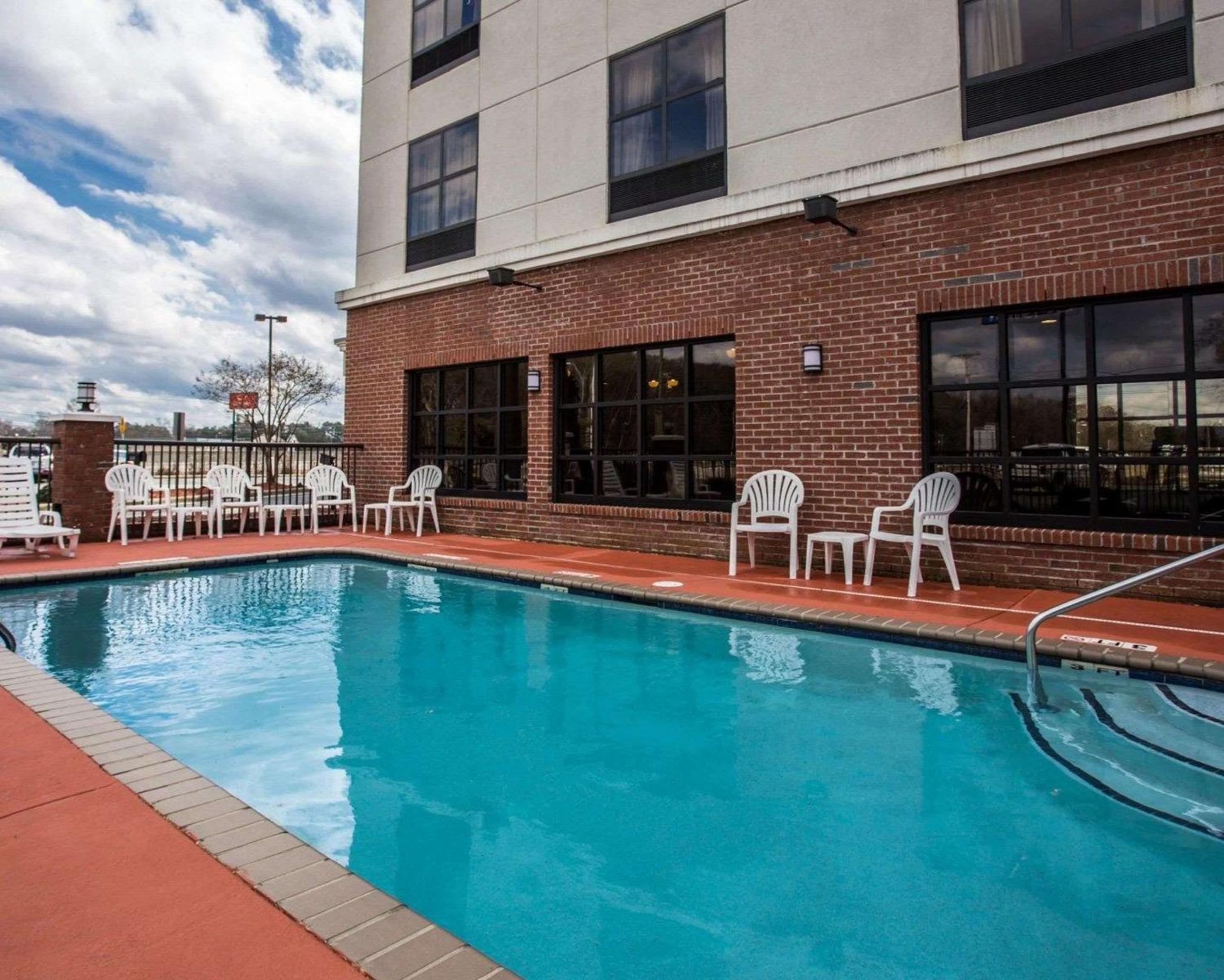 Lumberton Vacations - Comfort Inn  Suites Lumberton Central I-95 - Property Image 12