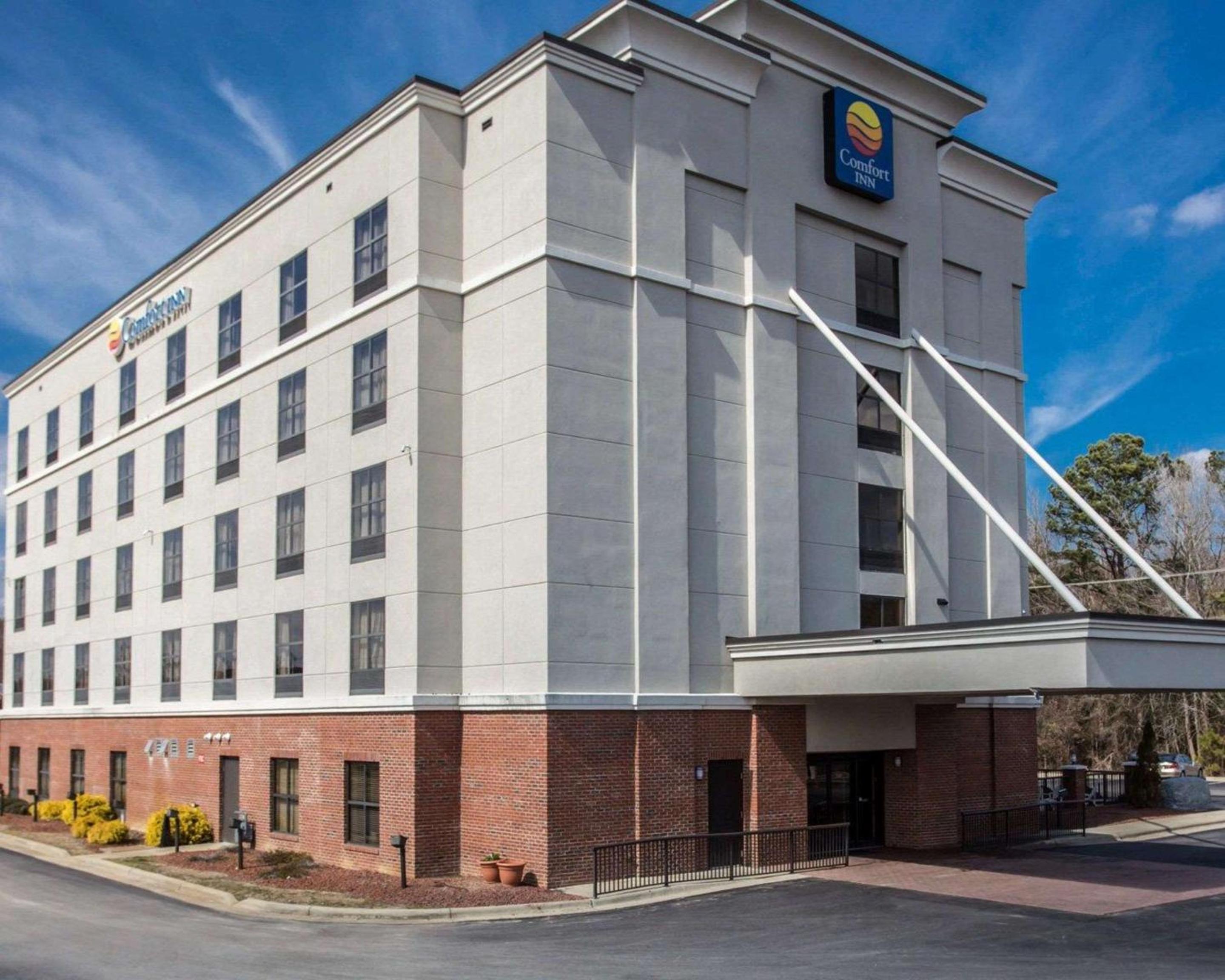 Lumberton Vacations - Comfort Inn  Suites Lumberton Central I-95 - Property Image 1