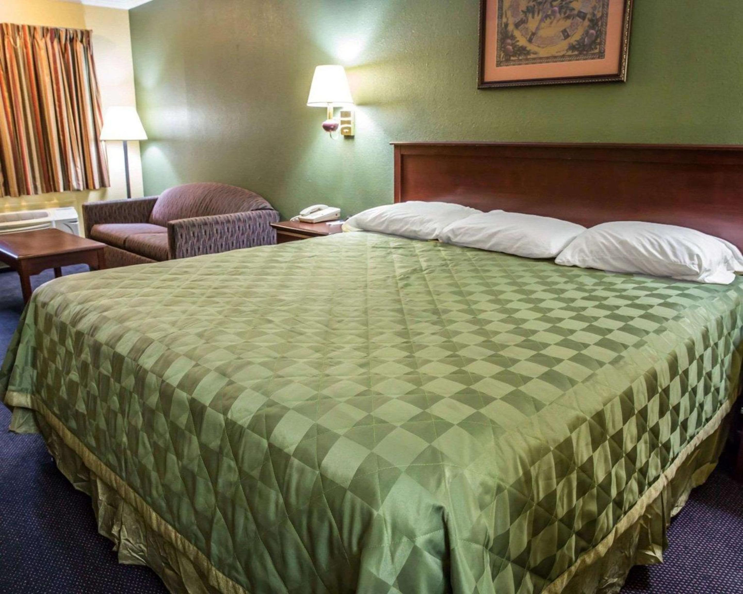 Rodeway Inn & Suites Plymouth Hwy 64, 写真 21