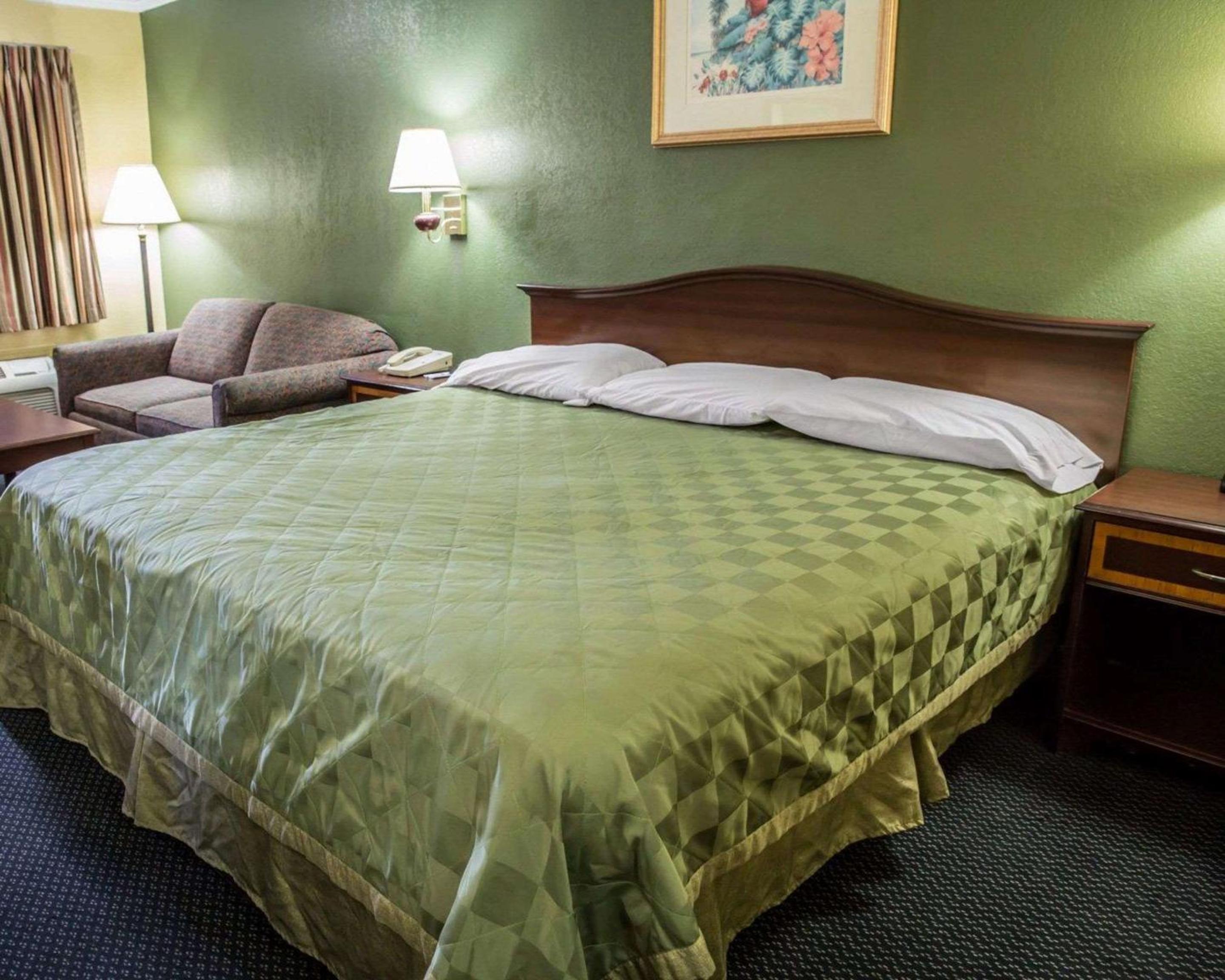 Rodeway Inn & Suites Plymouth Hwy 64, 写真 11