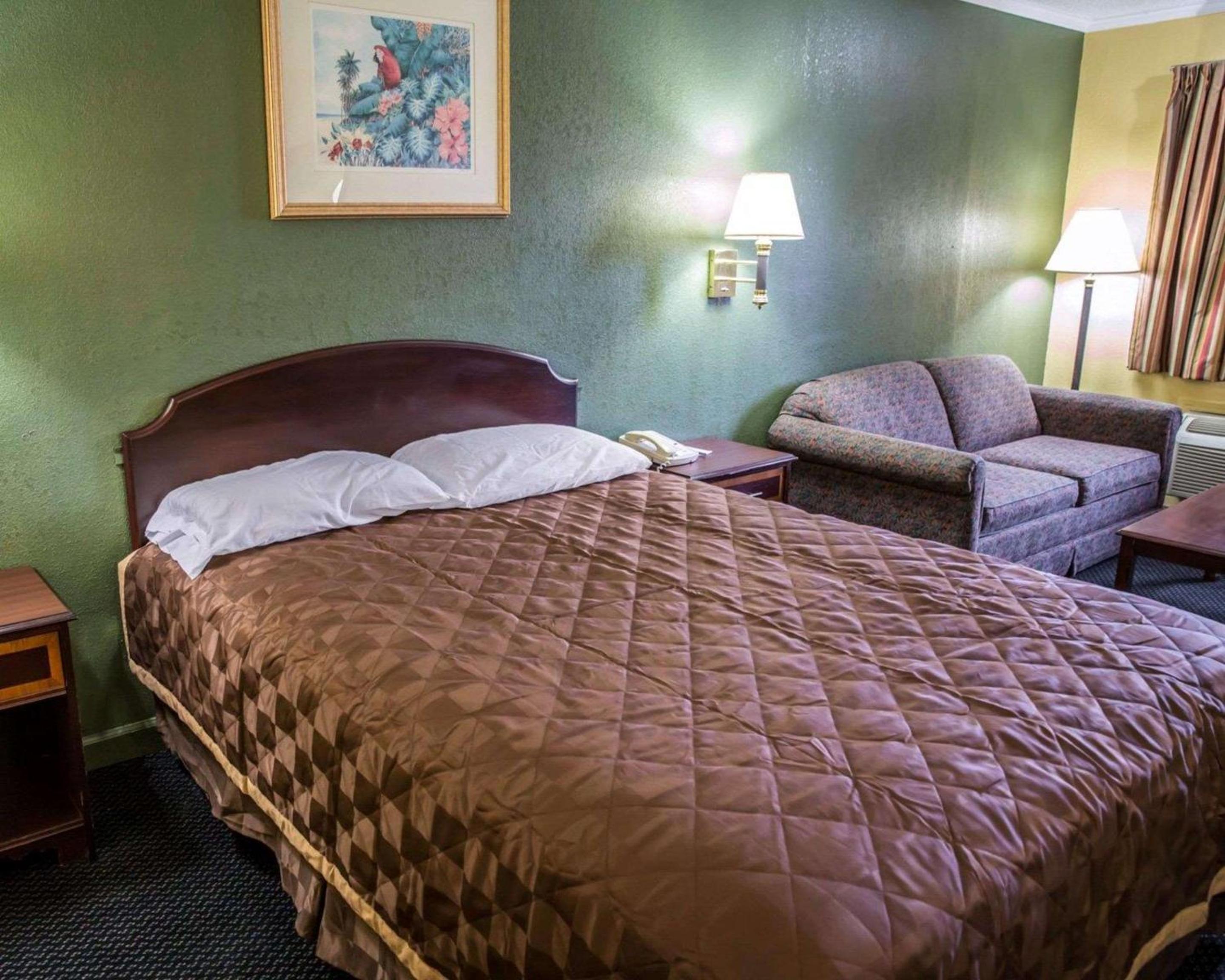 Rodeway Inn & Suites Plymouth Hwy 64, 写真 19