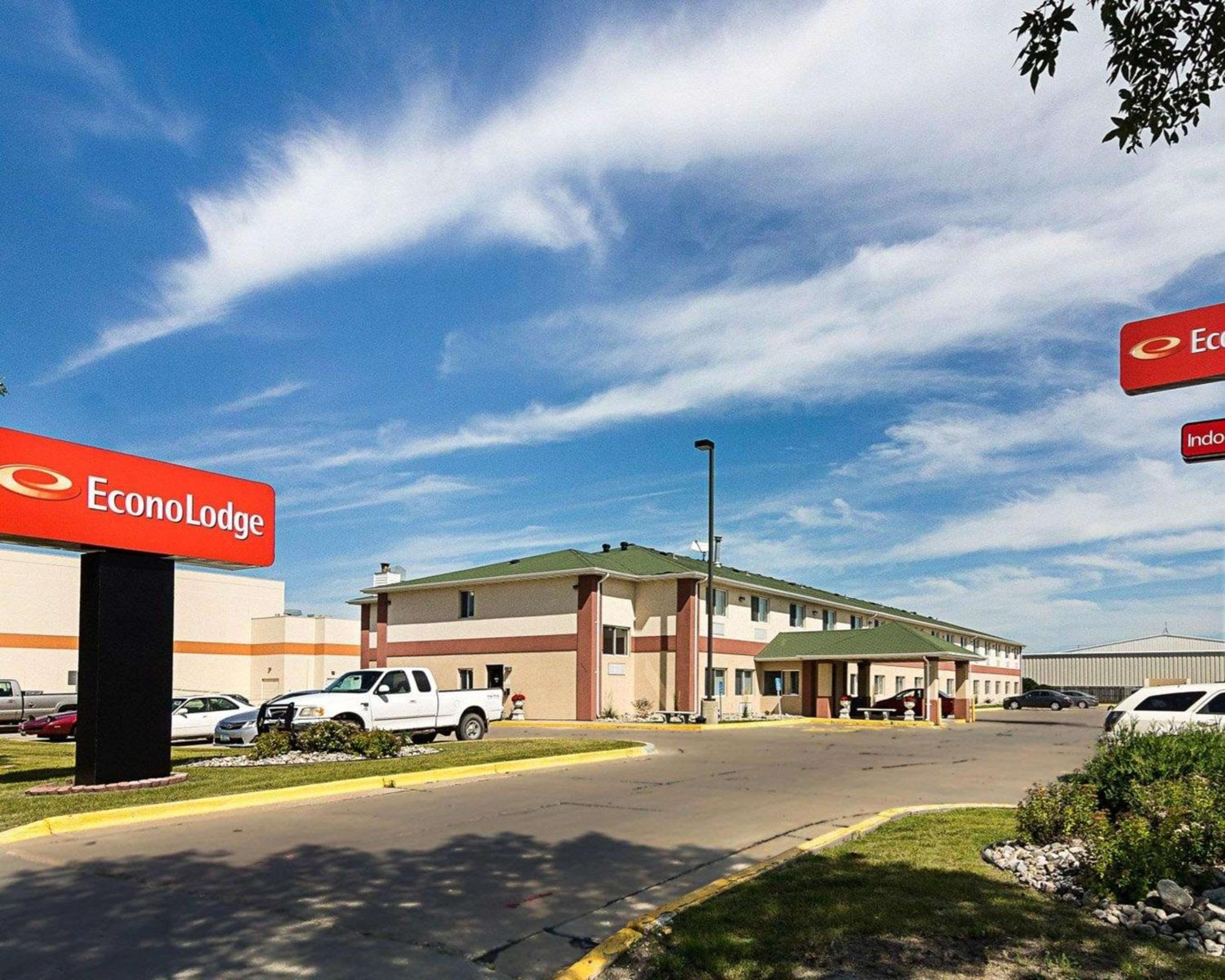 Hotel Econo Lodge - Image 1