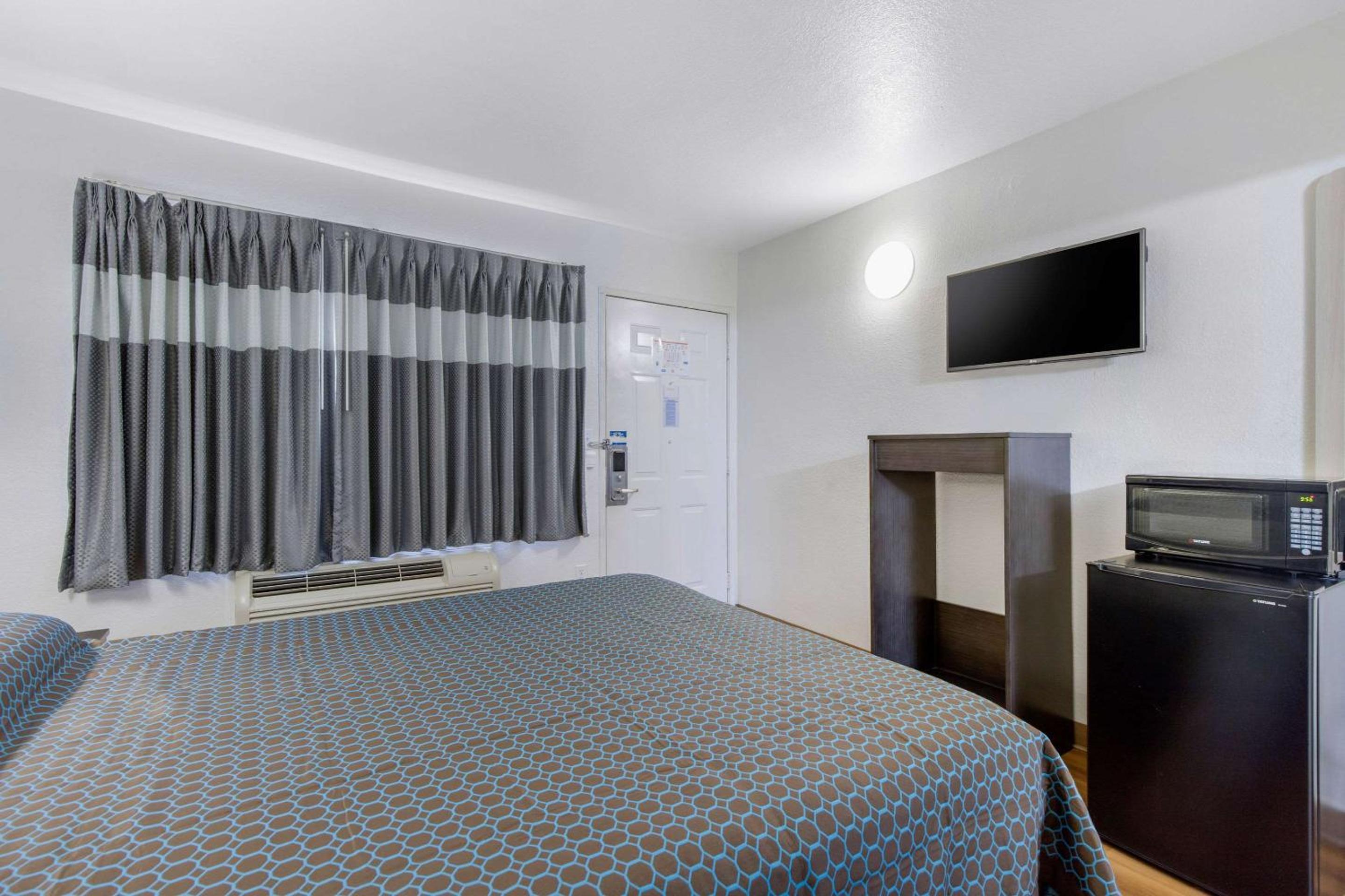 Rodeway Inn Winston Salem Route 52