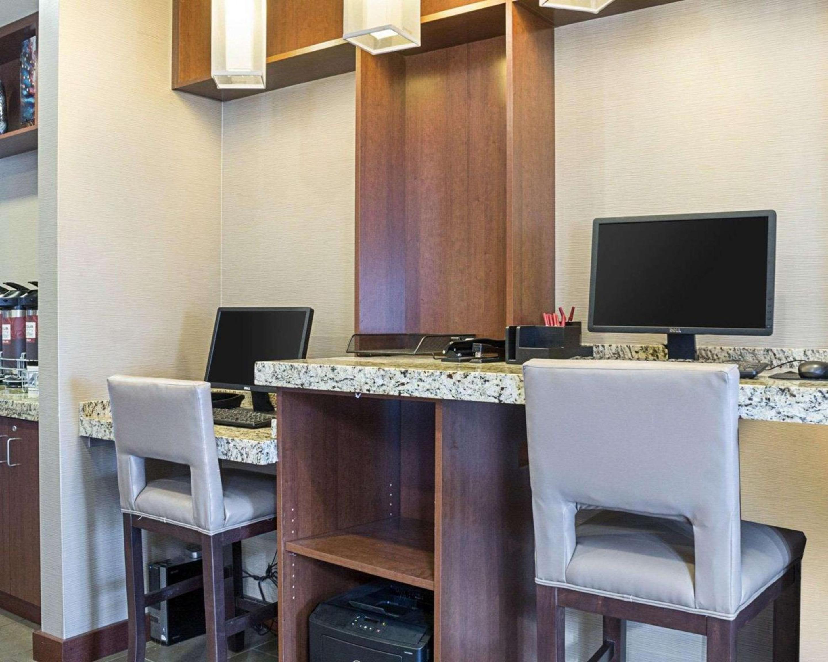 Comfort Suites Fargo Medical Center