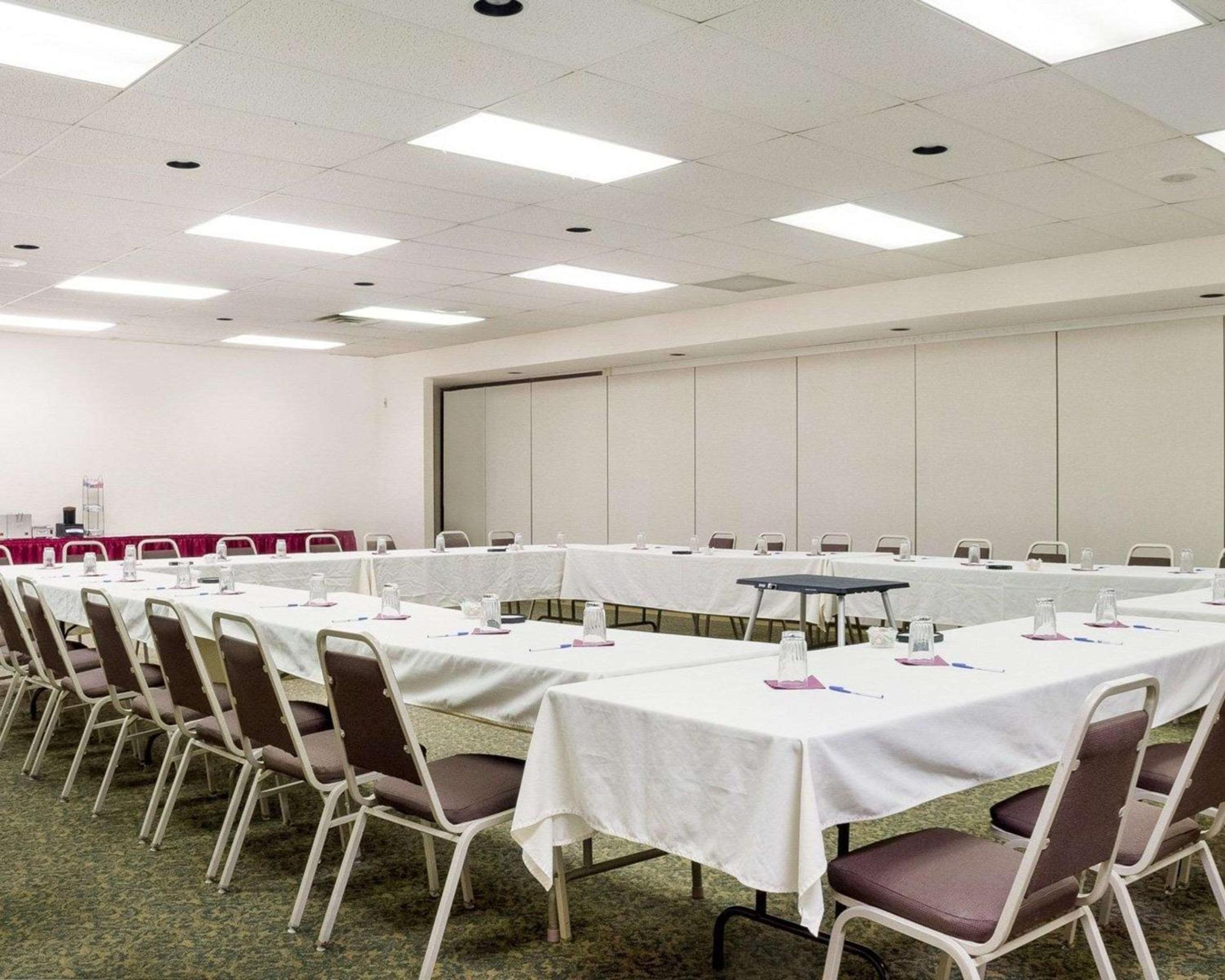 Bismarck Vacations - Quality Inn Bismarck I-94 - Property Image 13