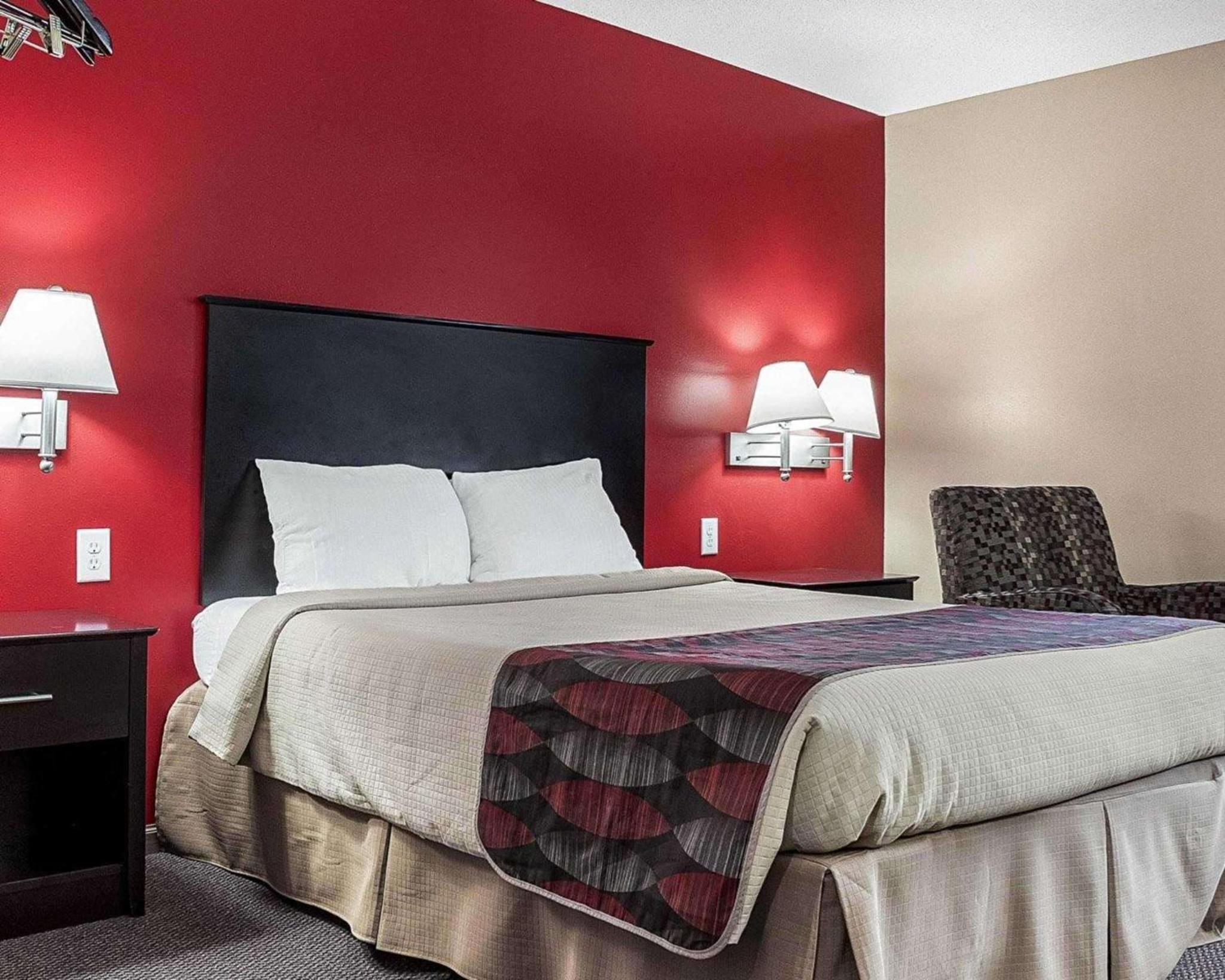 Econo Lodge Jamestown South