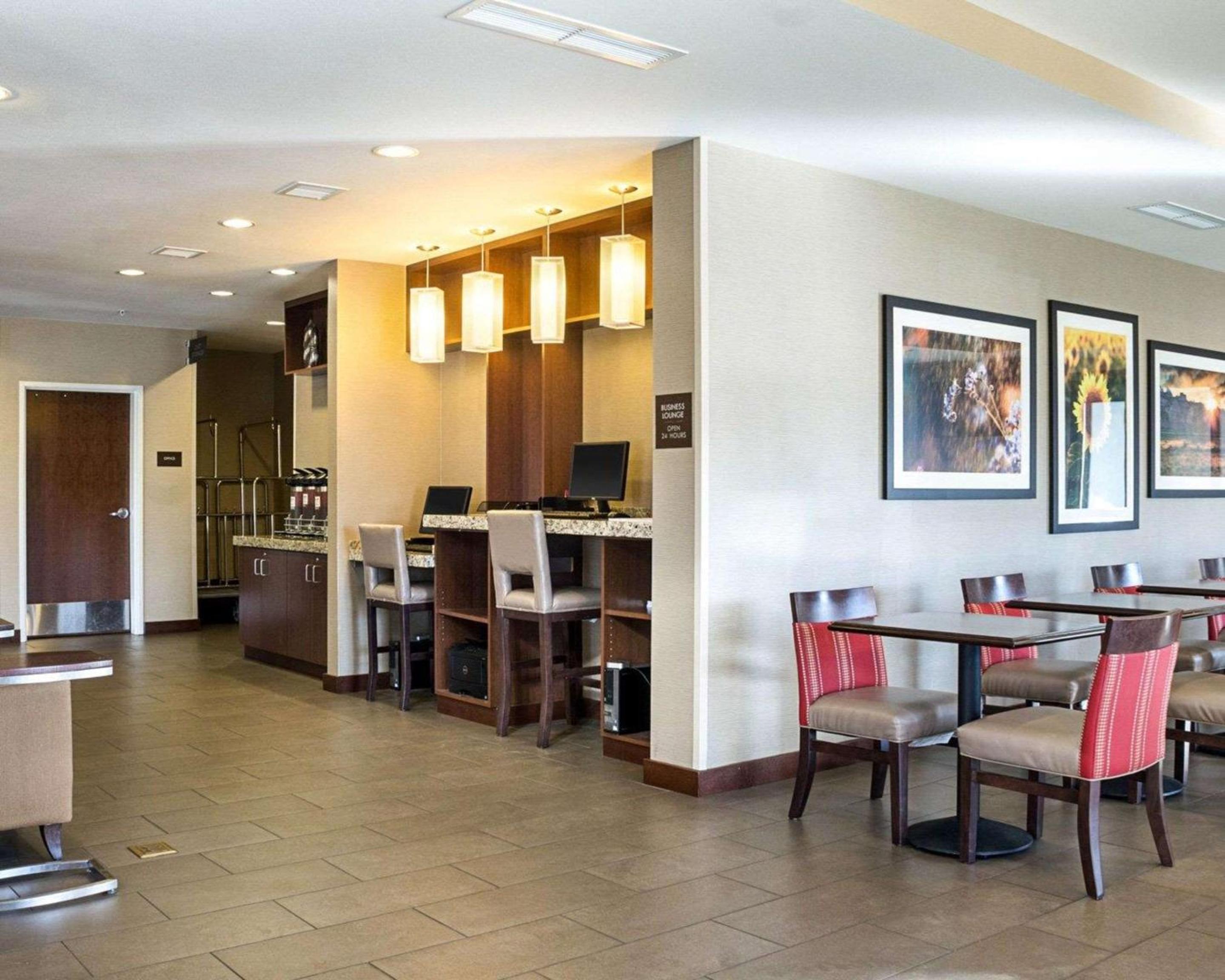 Comfort Suites Fargo Medical Center