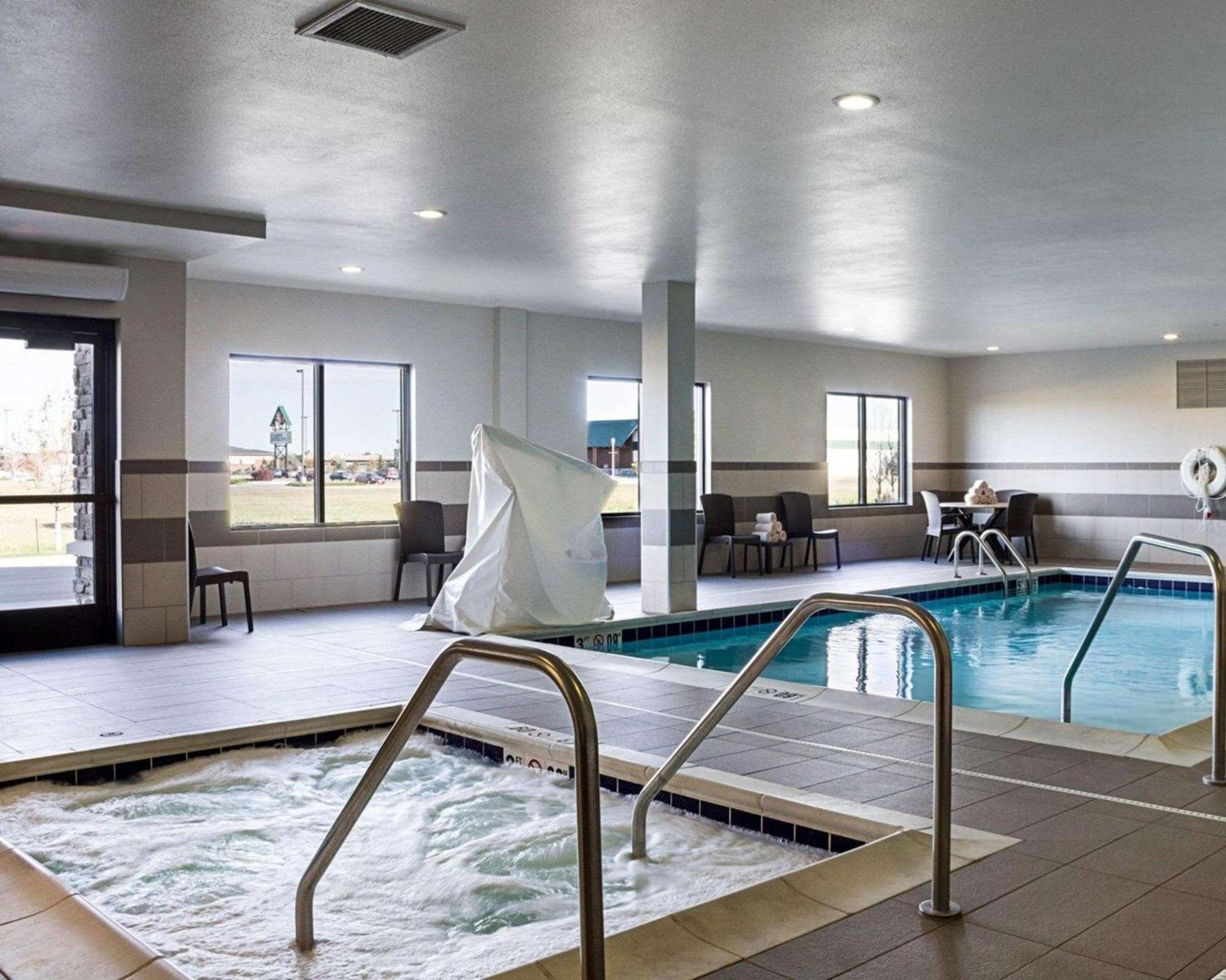 Comfort Suites Fargo Medical Center