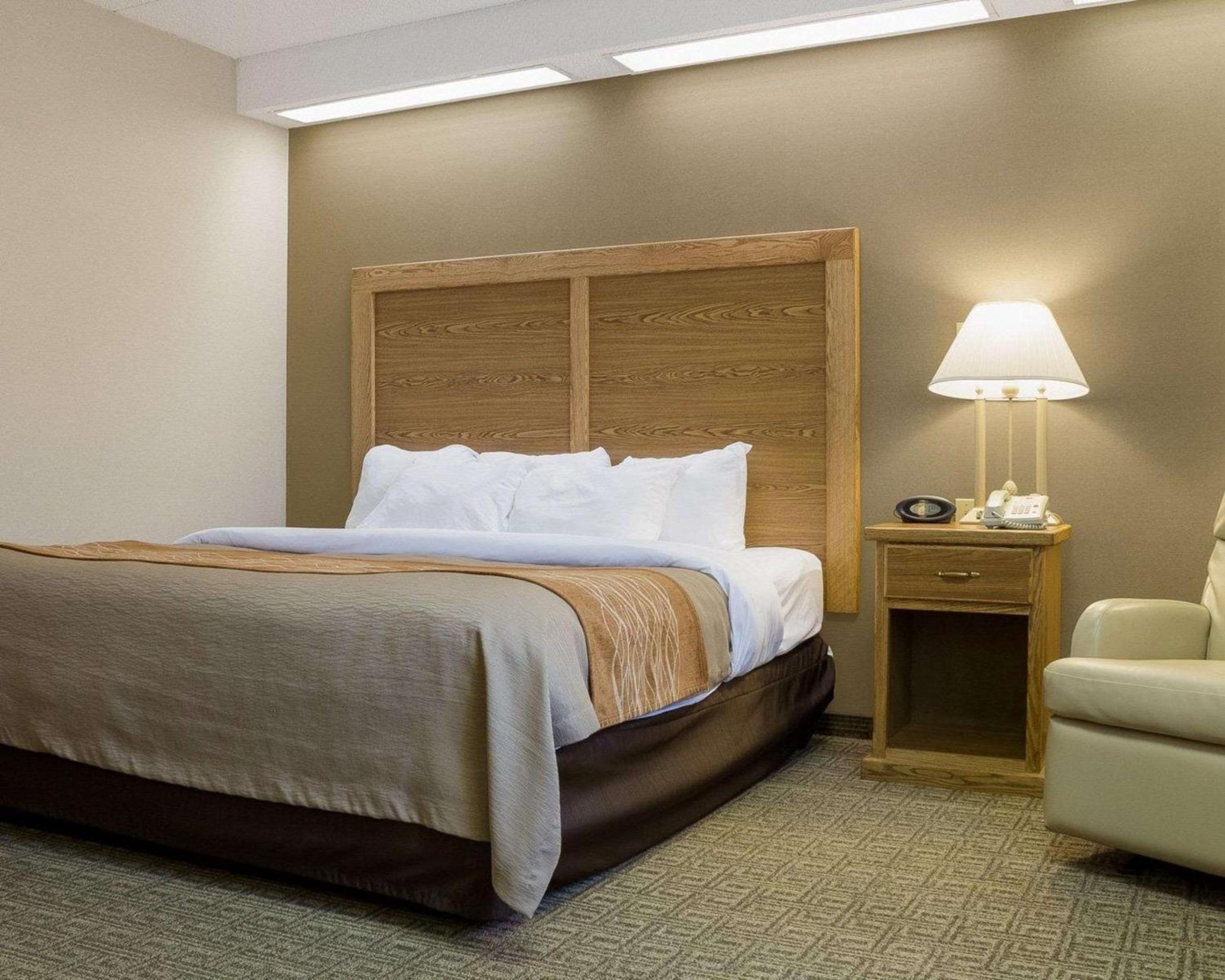 Bismarck Vacations - Quality Inn Bismarck I-94 - Property Image 4