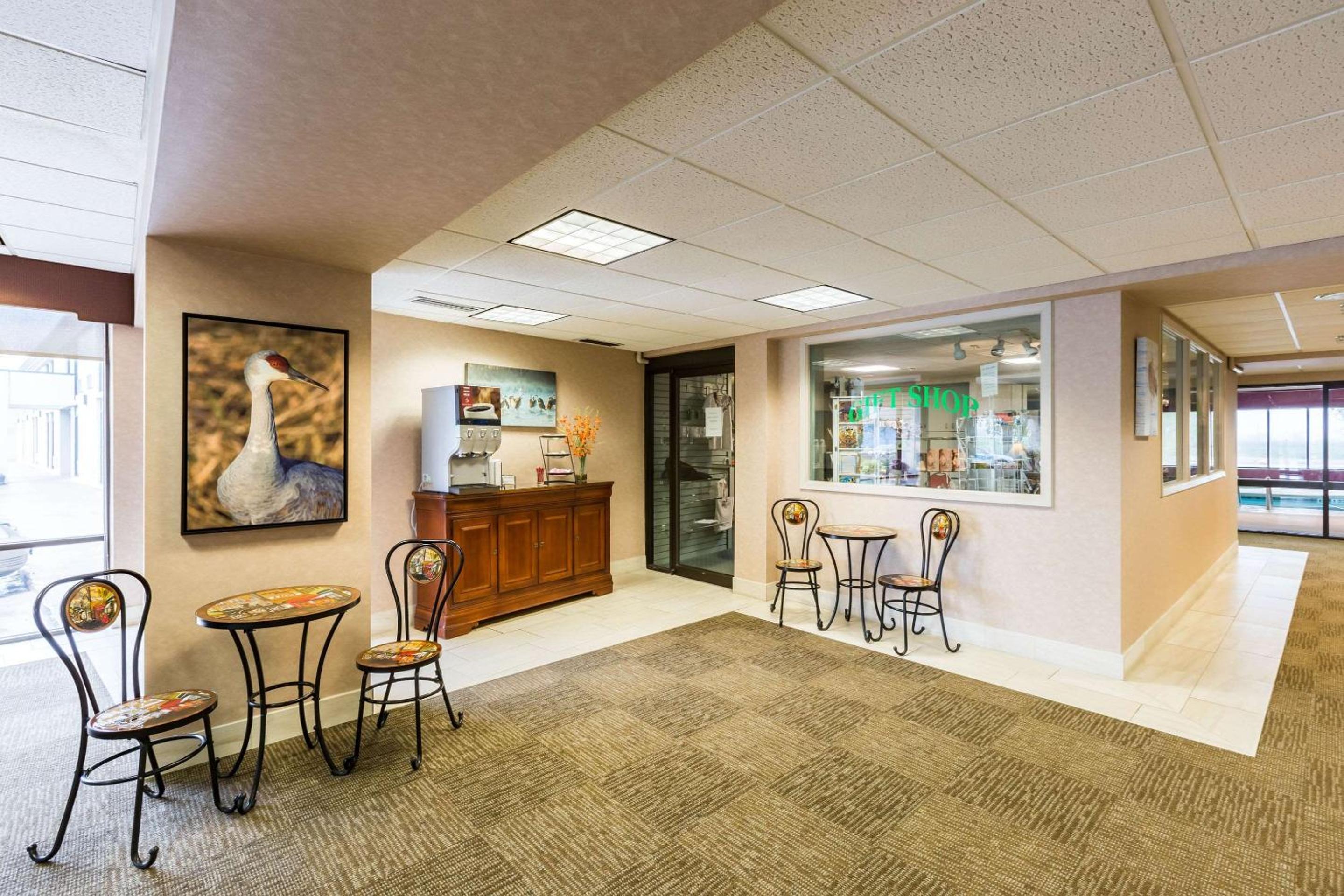 Quality Inn and Conference Center I-80 Grand Island view 4