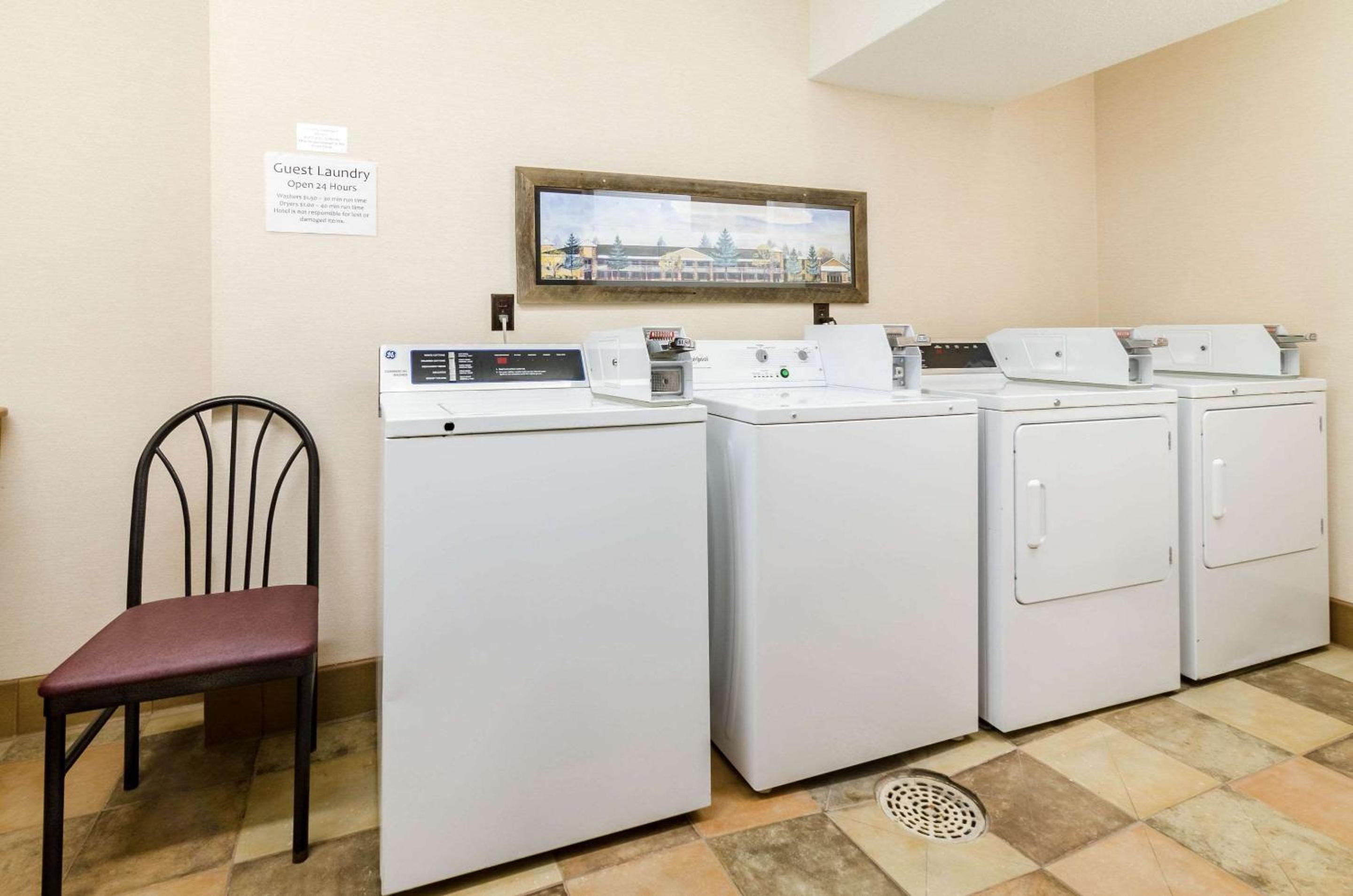 Ogallala Vacations - Quality Inn  Suites - Property Image 2