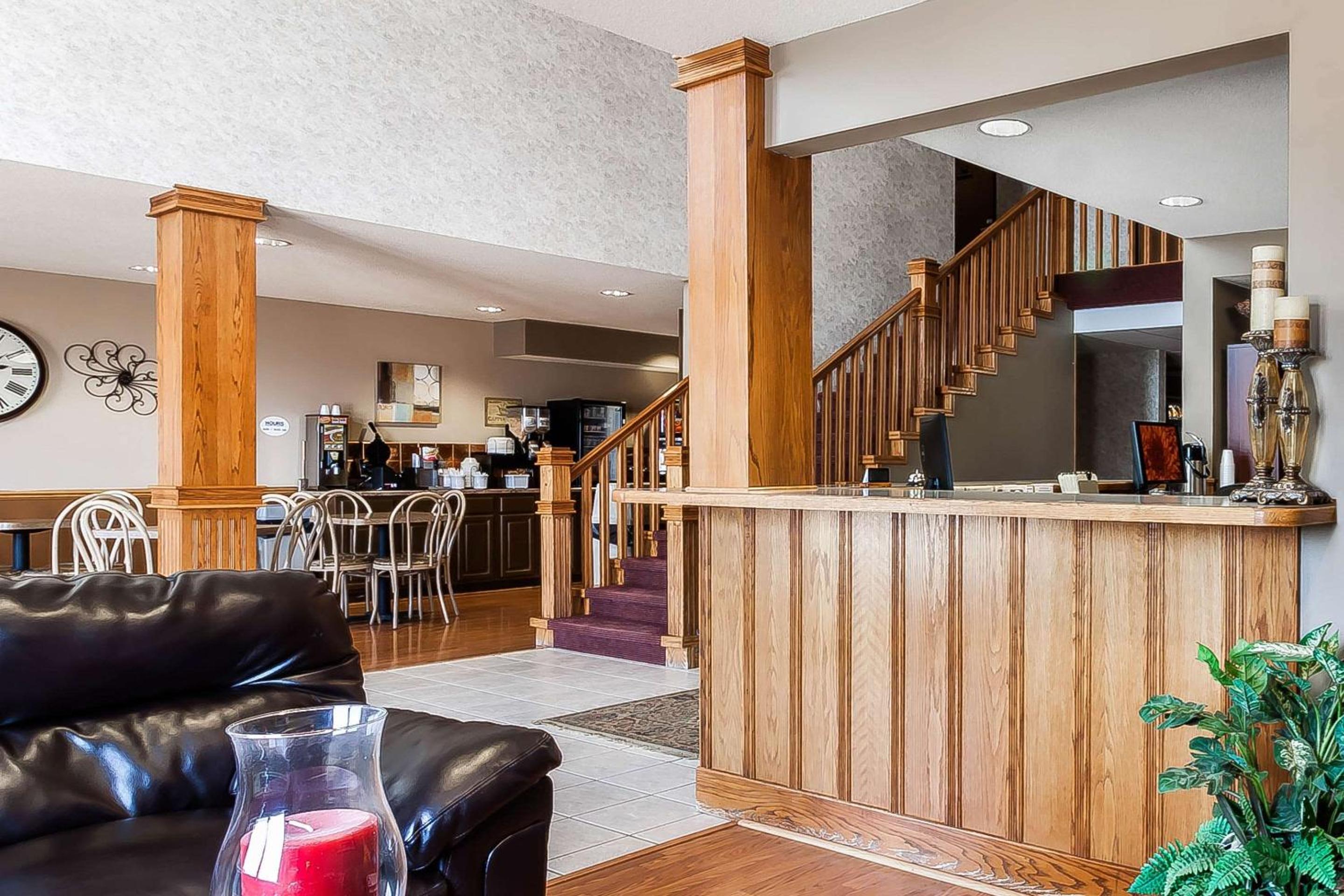 Kearney Vacations - Rodeway Inn - Property Image 4
