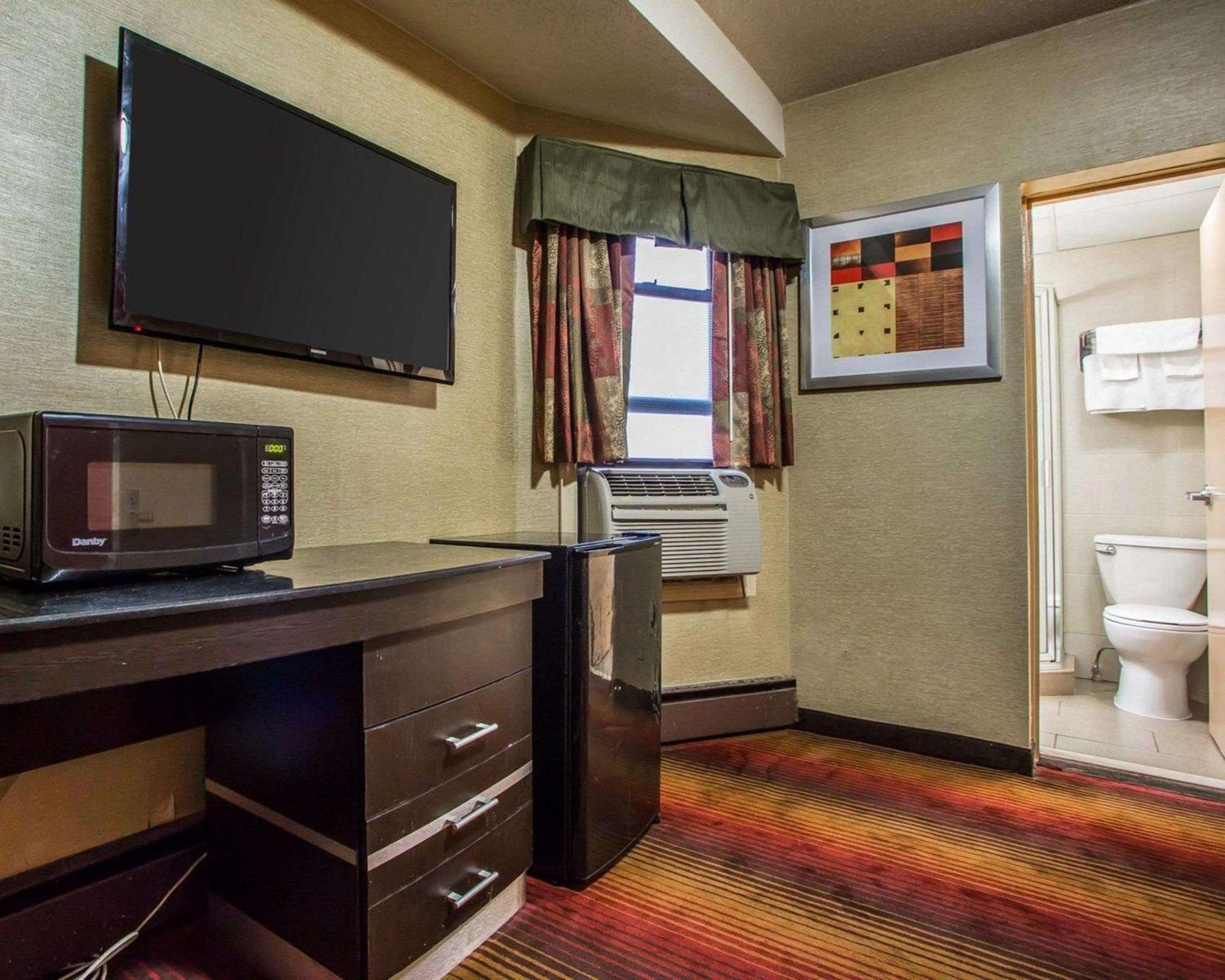 Rodeway Inn Belleville