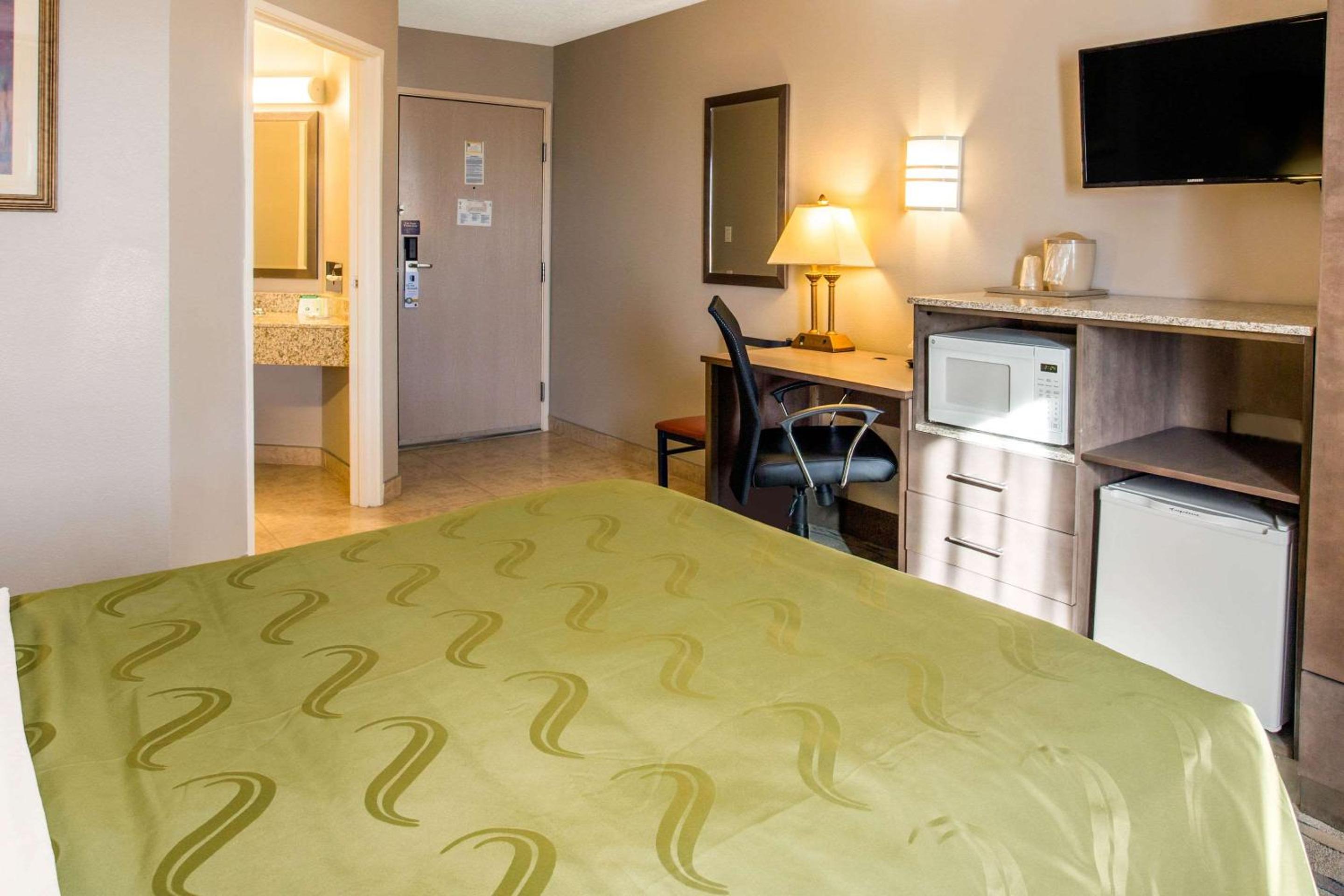Quality Inn Moriarty view 2