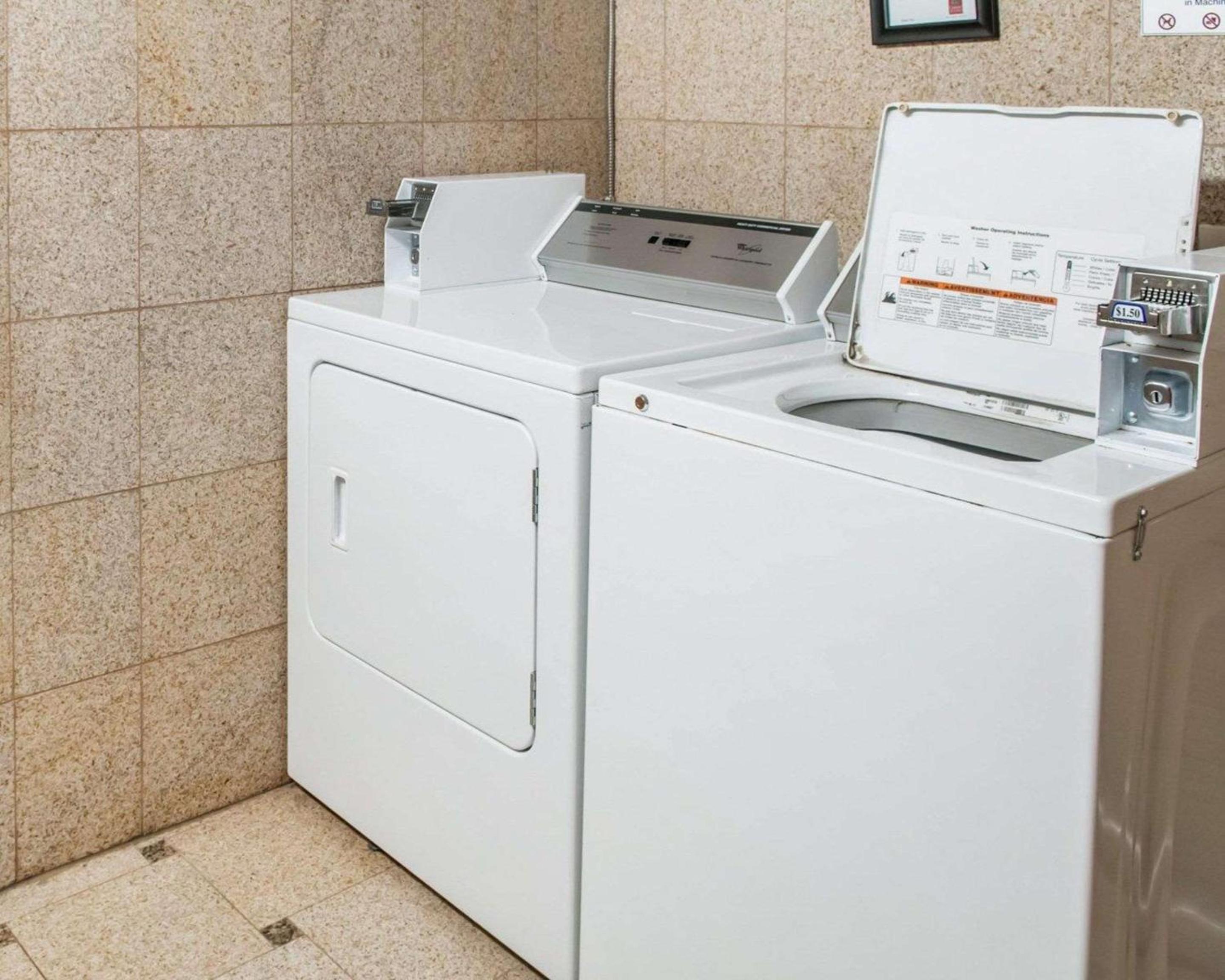 Roswell Vacations - Comfort Suites - Property Image 3