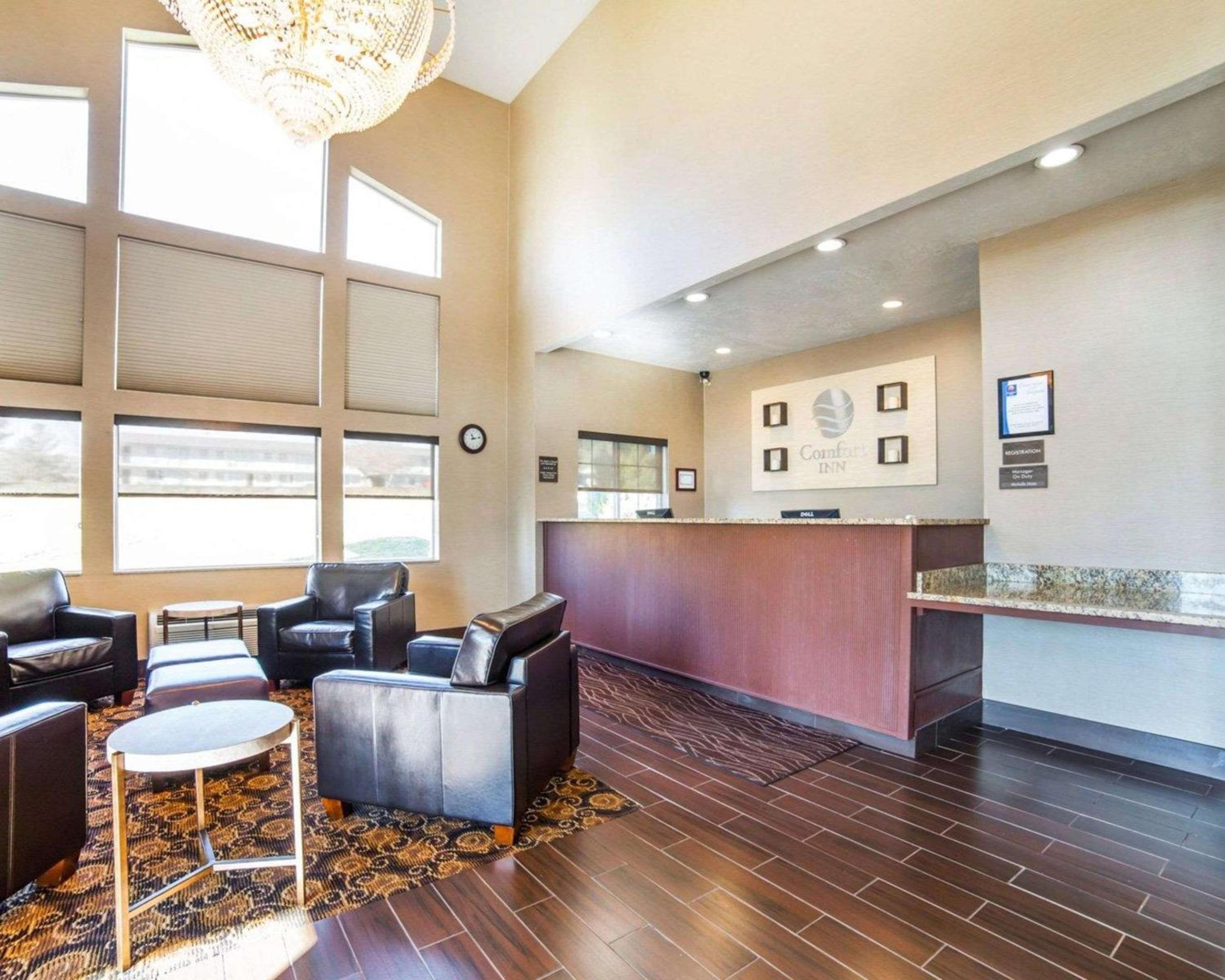 Elko Vacations - Comfort Inn Elko - Property Image 4