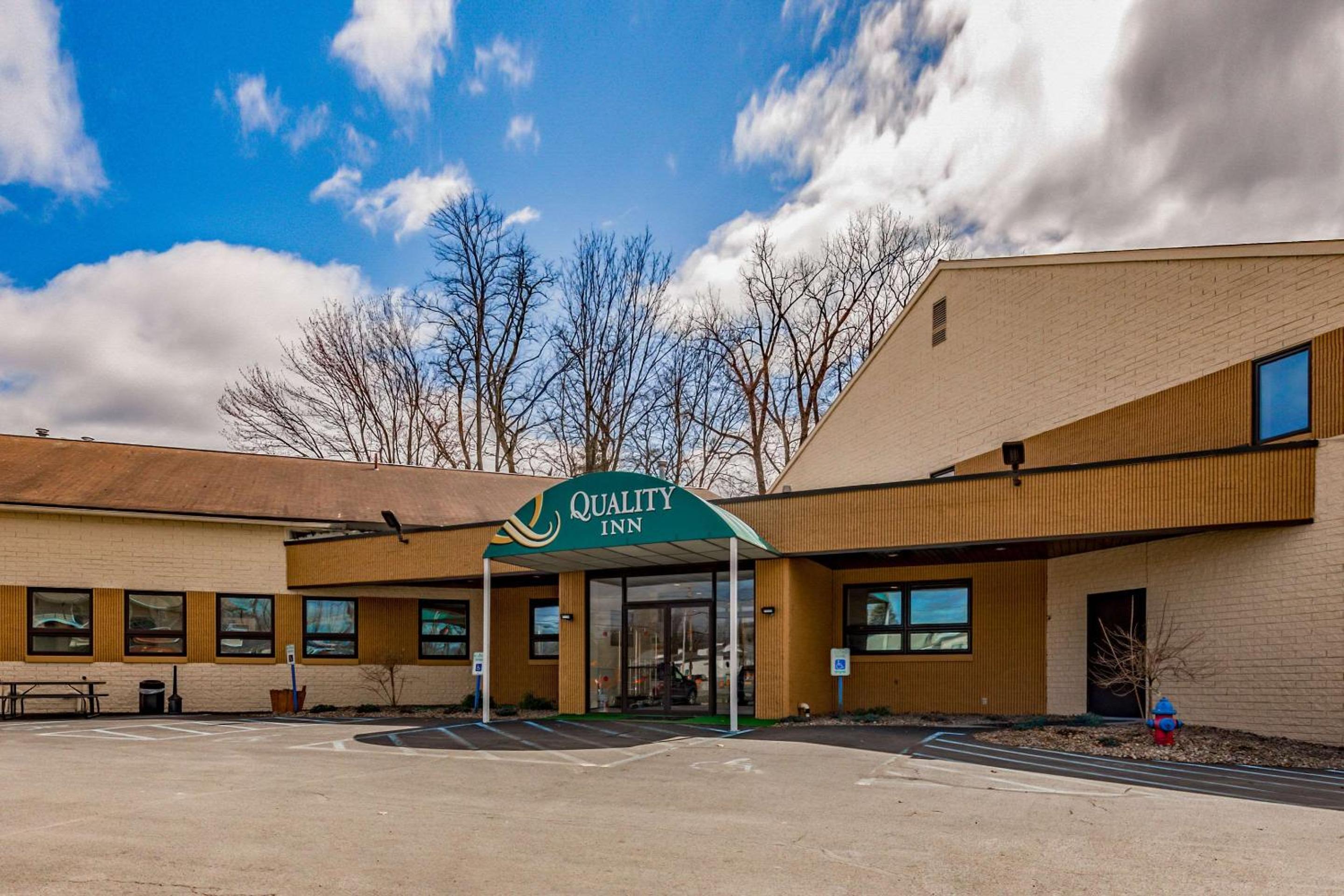 Hotel Quality Inn Schenectady - Albany - Image 1