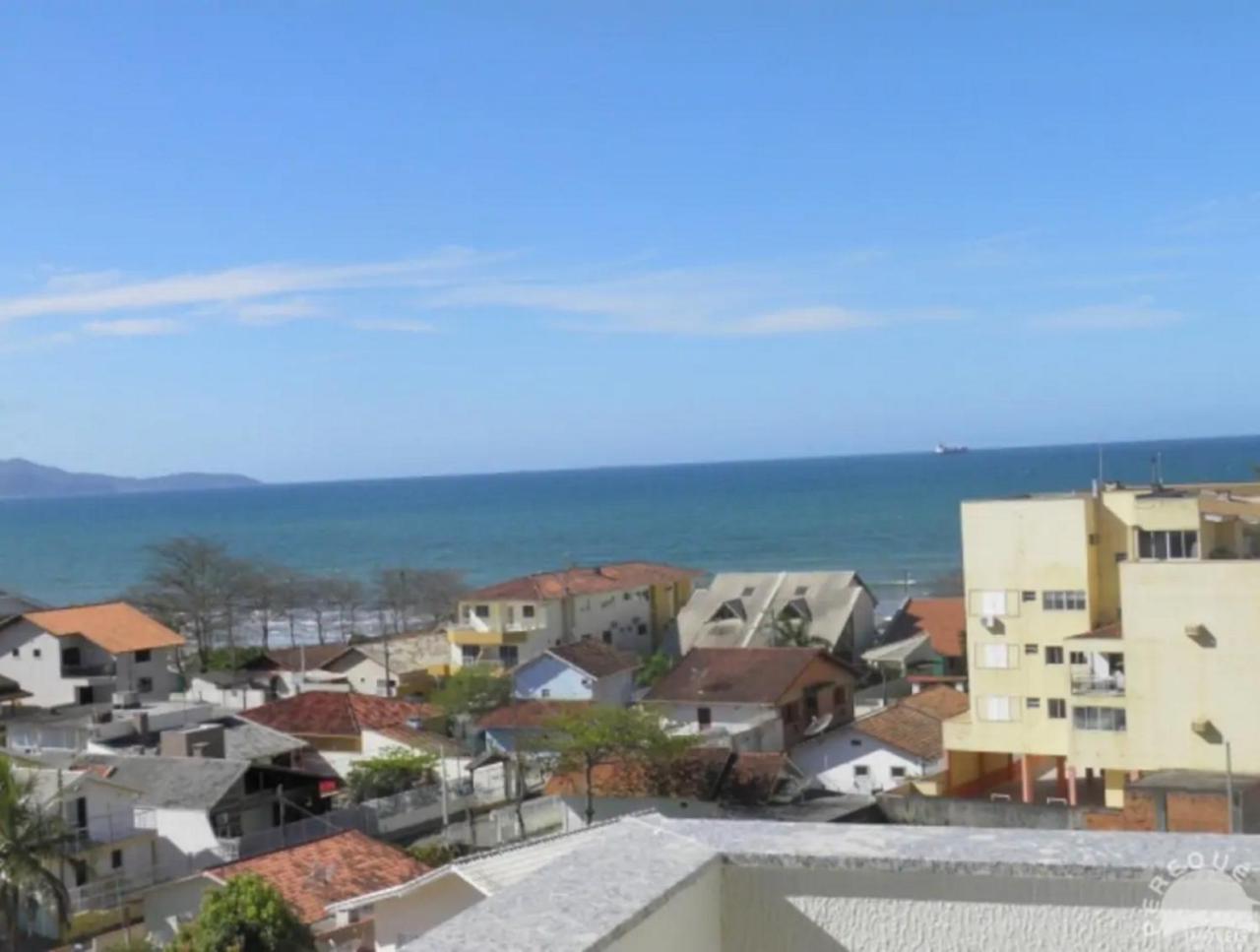 Lindo apartamento 3 dorm a 100m da praia de Perequê view 3