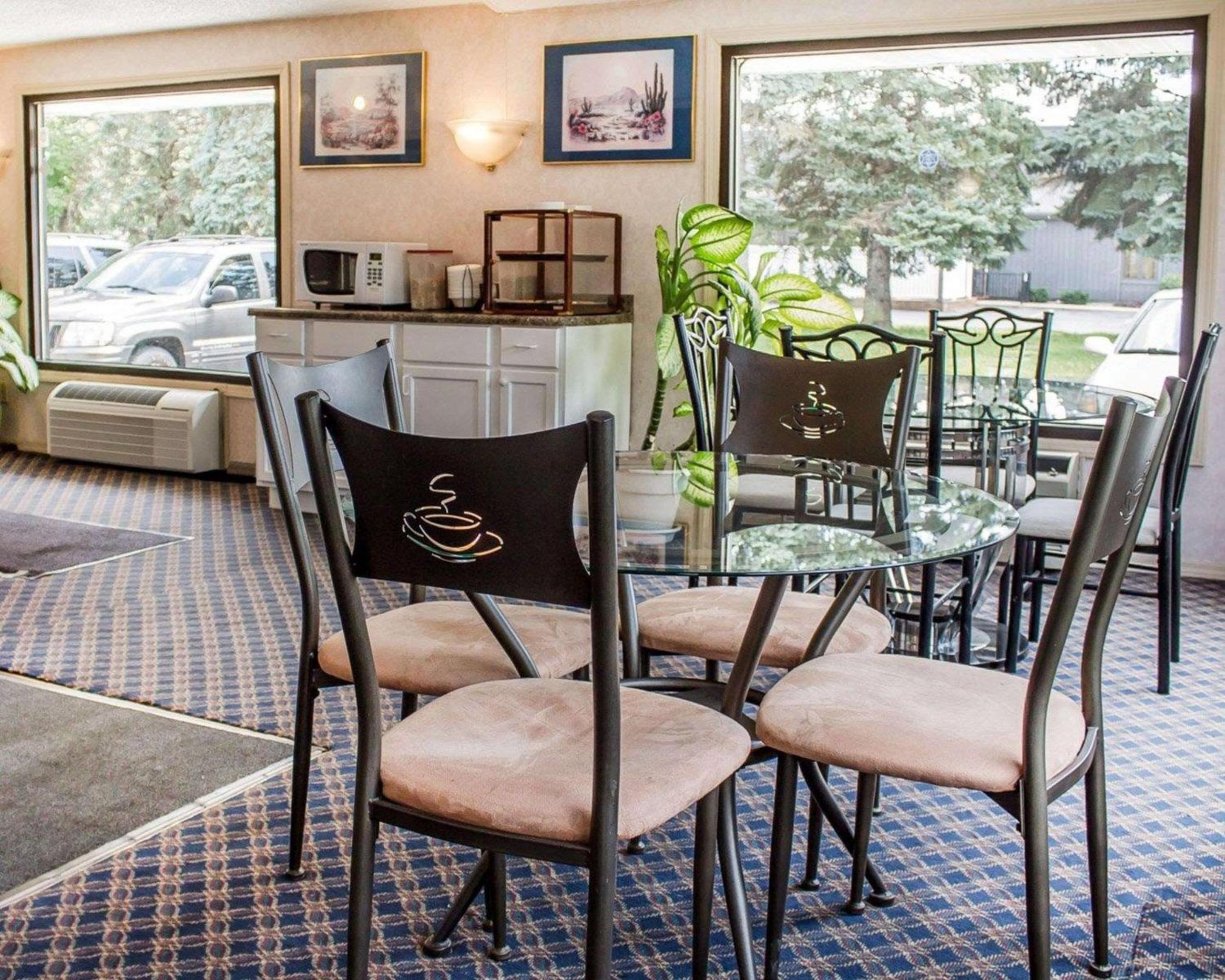 Rodeway Inn Findlay University Area view 5