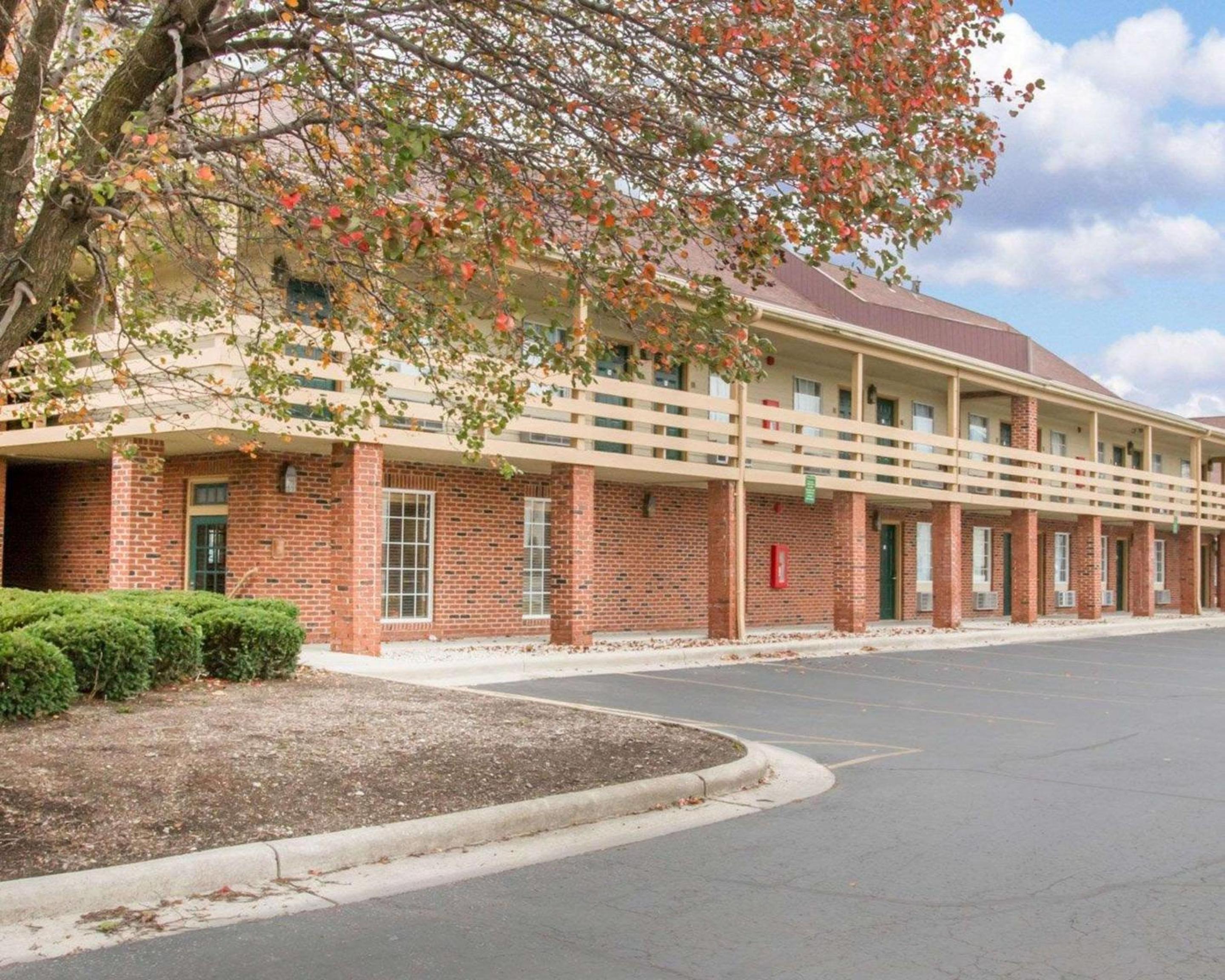 Findlay Vacations - Quality Inn - Property Image 3