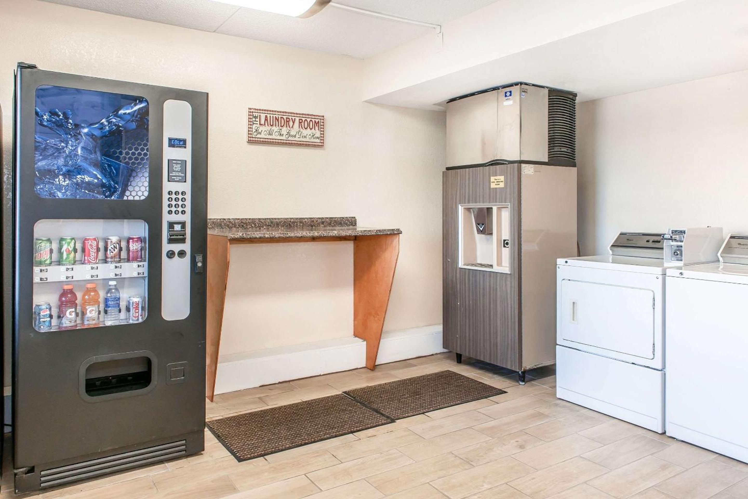 Findlay Vacations - Quality Inn - Property Image 28