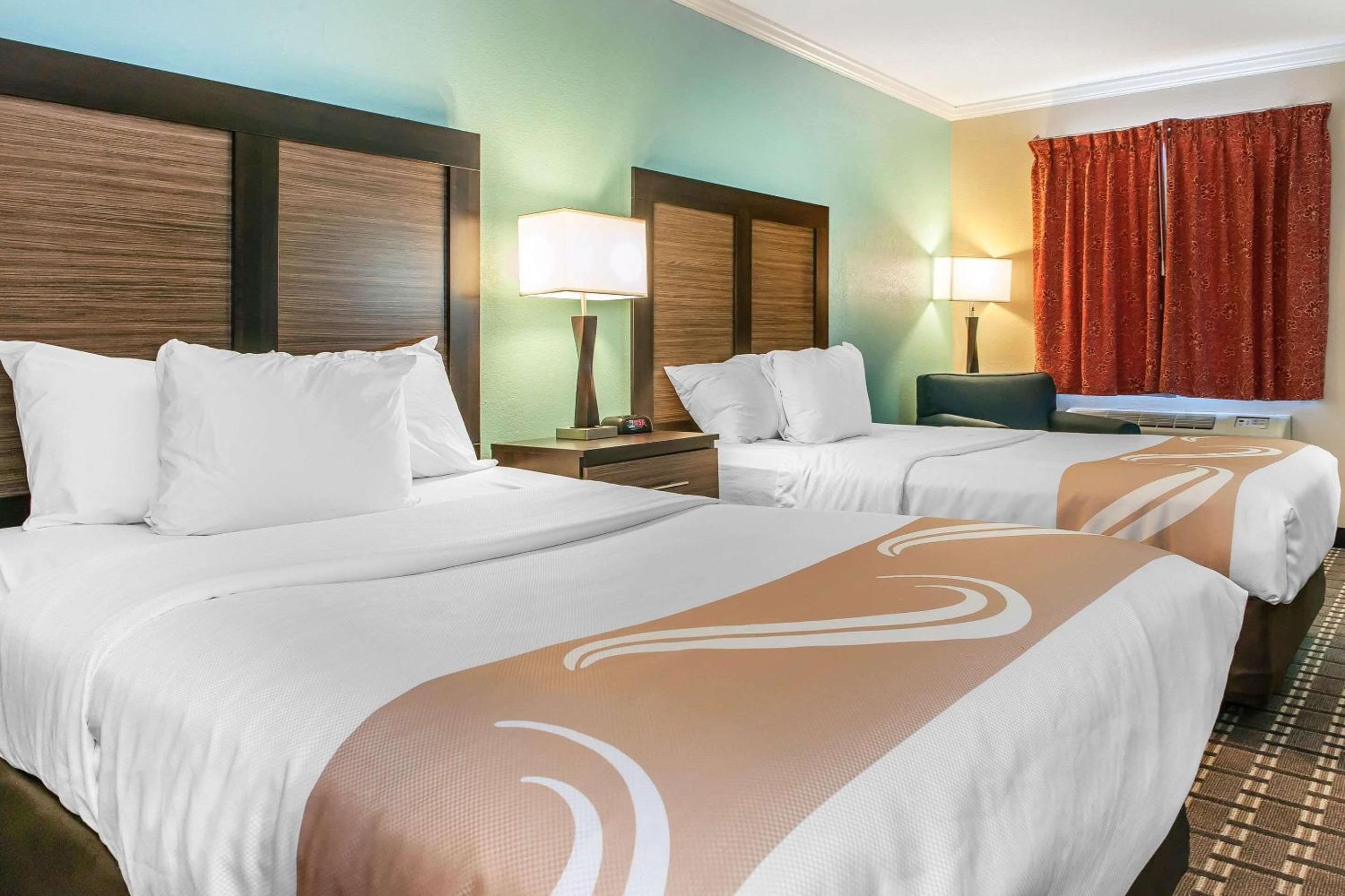 Findlay Vacations - Quality Inn - Property Image 2