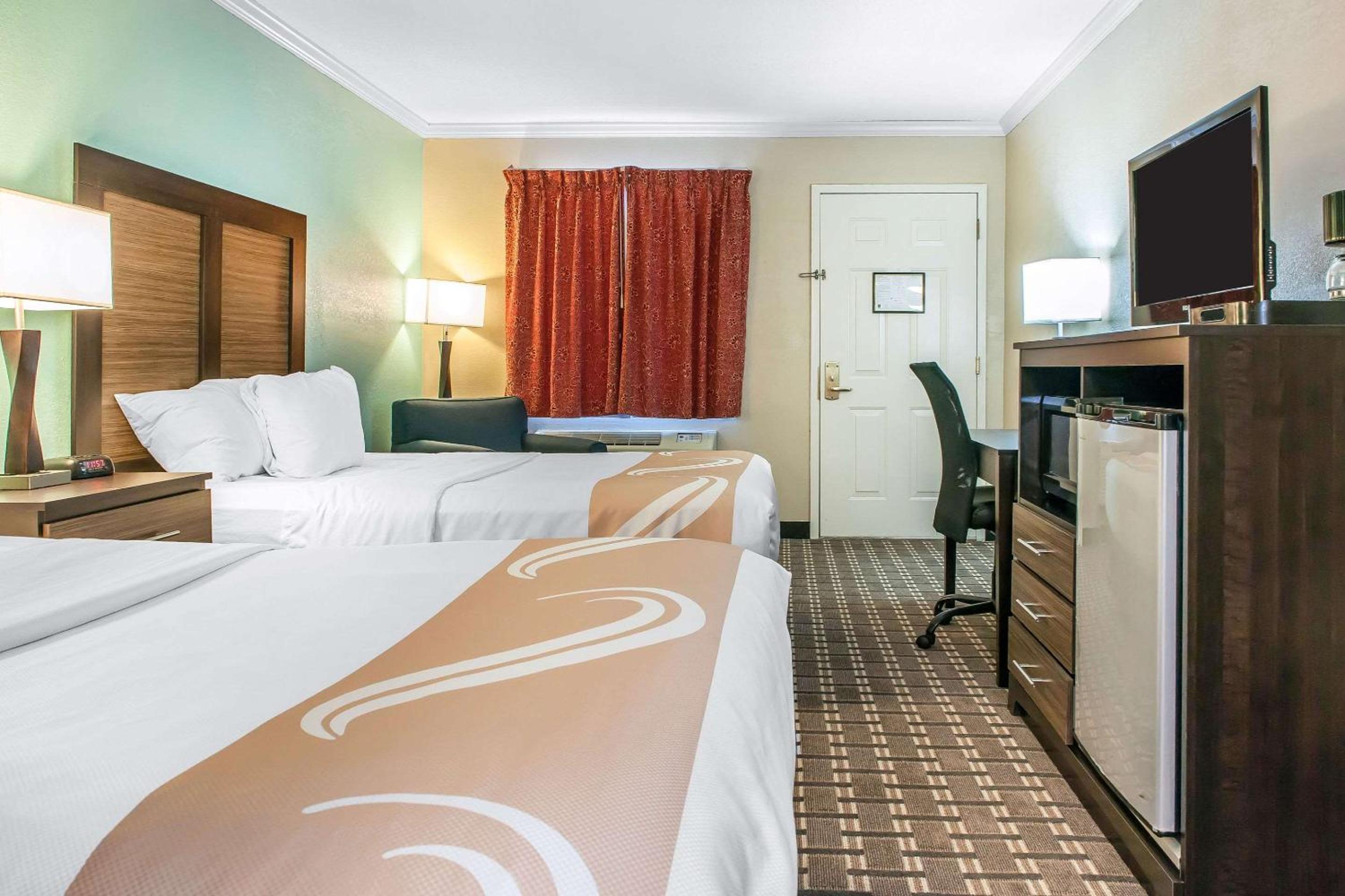 Findlay Vacations - Quality Inn - Property Image 38