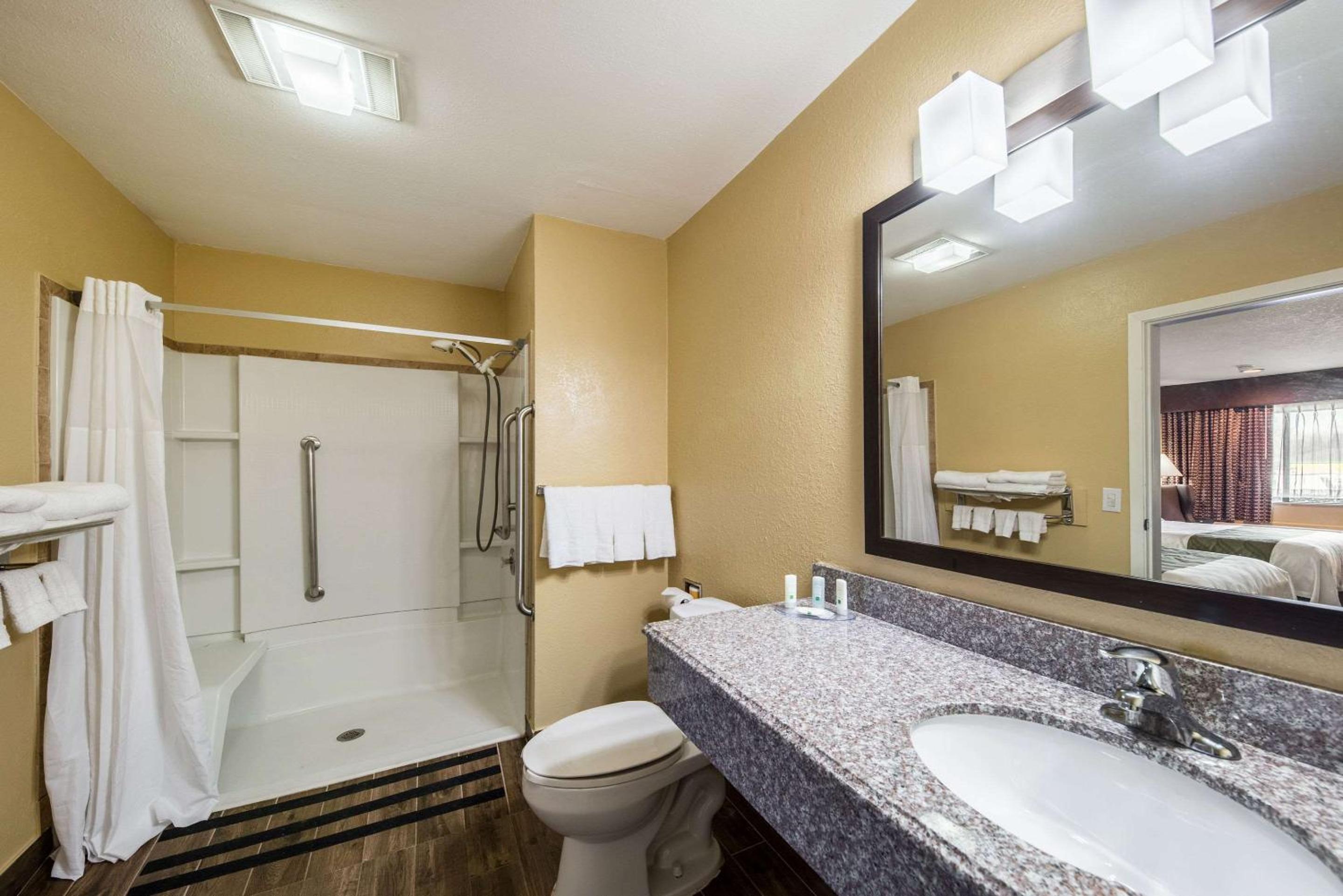 Quality Inn Glenpool - Tulsa