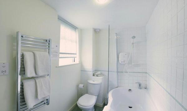 Oxford Vacations - Bath Place Hotel Limited - Property Image 25