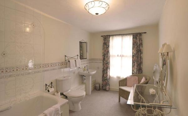 Oxford Vacations - Bath Place Hotel Limited - Property Image 24