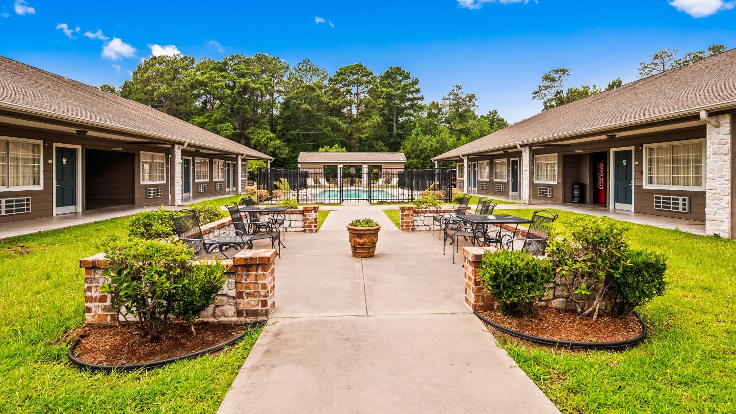 Leesville Vacations - SureStay Hotel by Best Western Leesville - Property Image 5