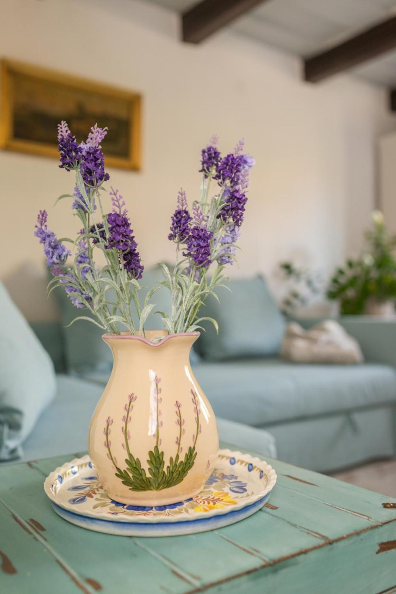 Lovely Cottage Home view 2