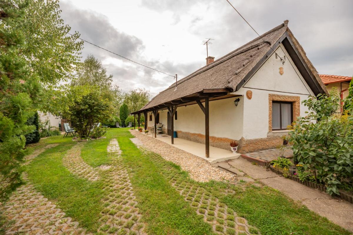 Lovely Cottage Home view 4