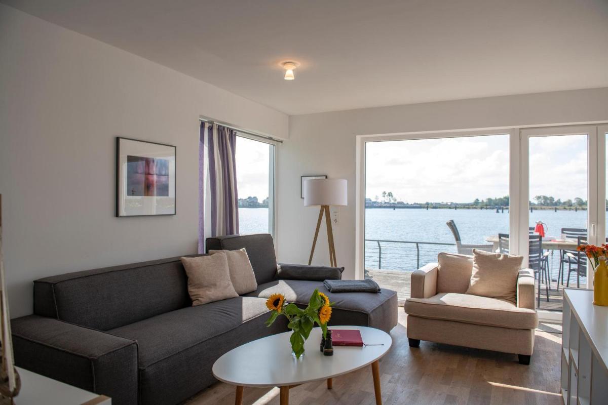 Hotel Sundowner - Image 1