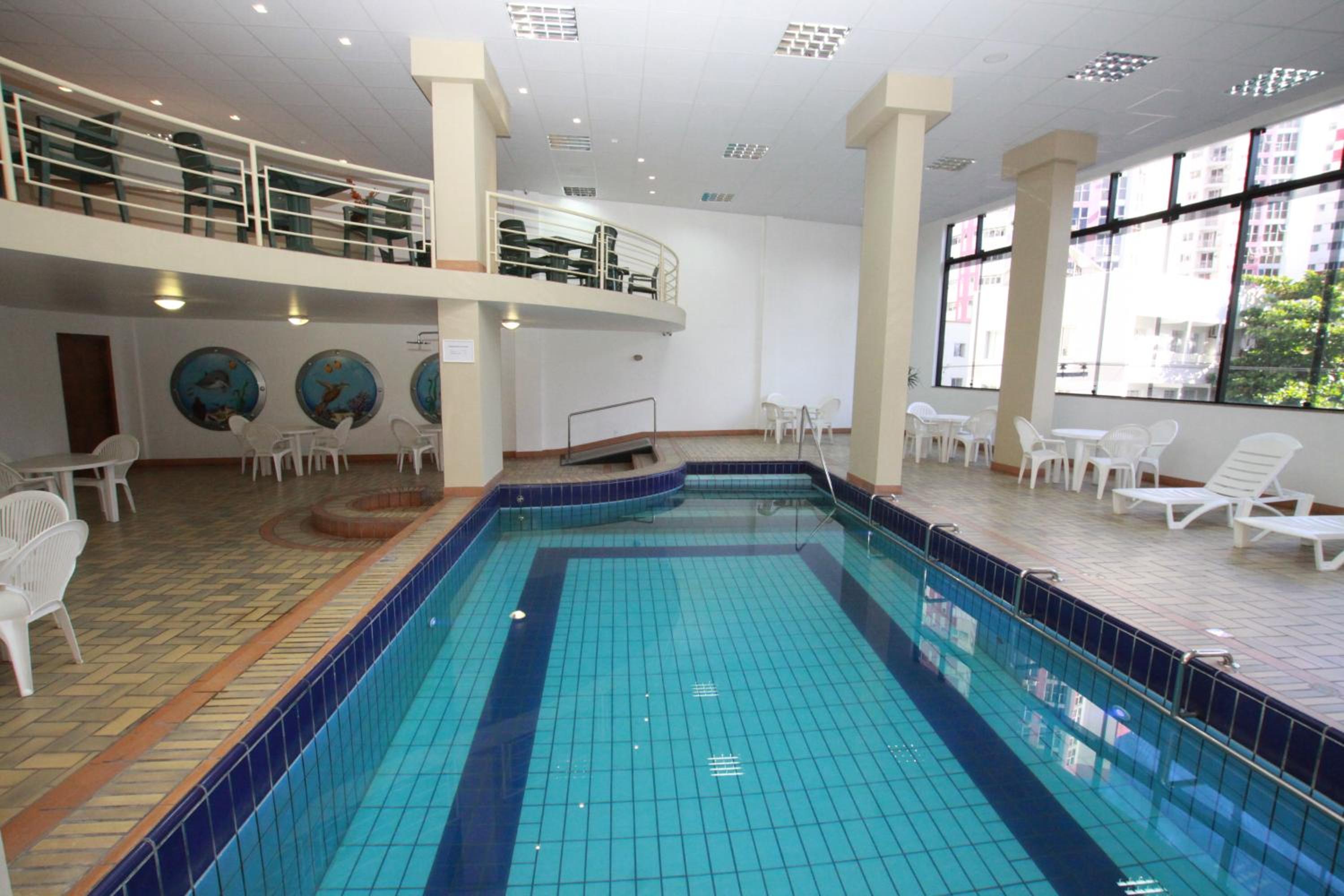 Hotel Blumenau by Pires - Balneário Camboriú