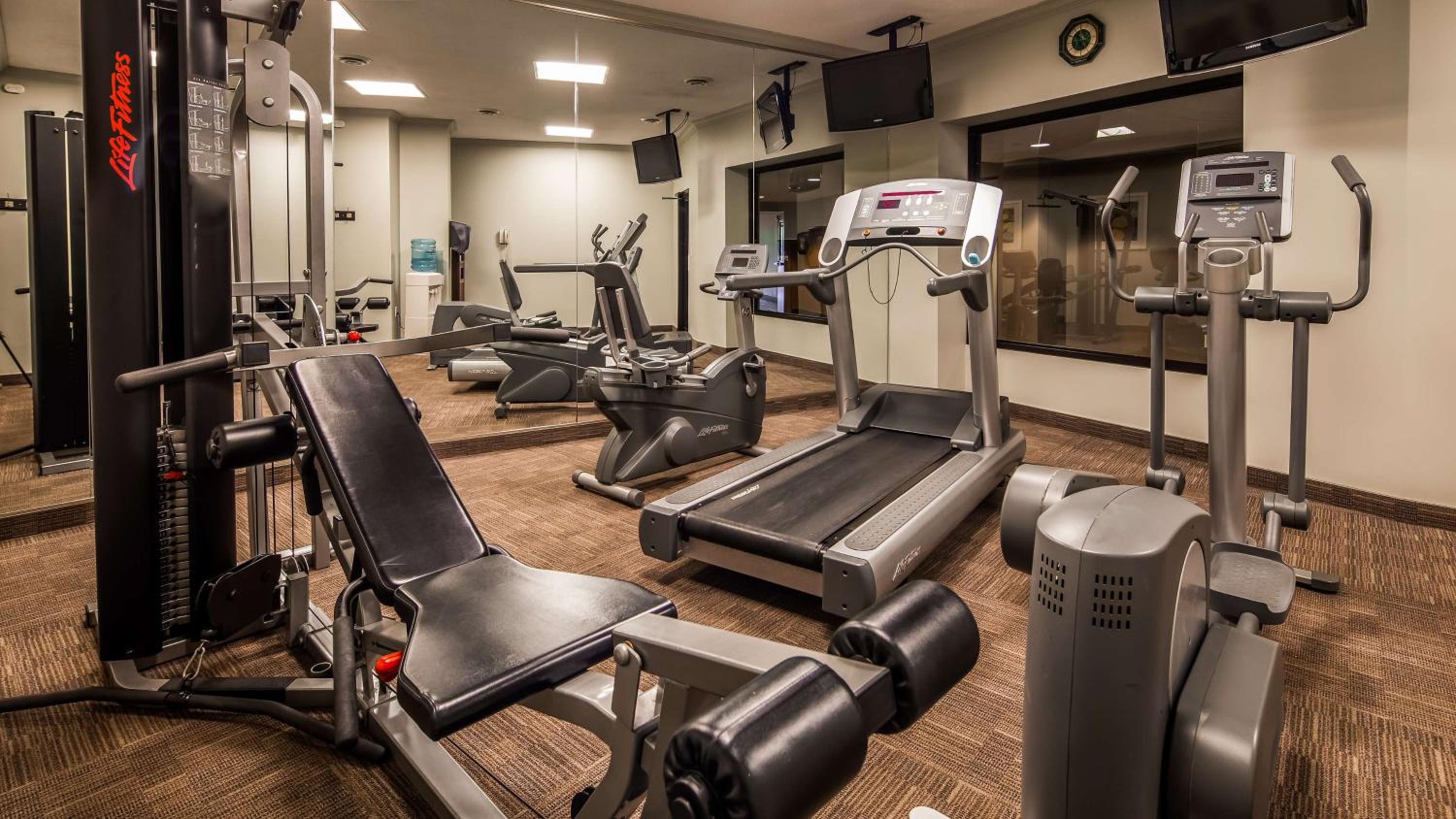 Sarnia Vacations - Best Western Plus Guildwood Inn - Property Image 6