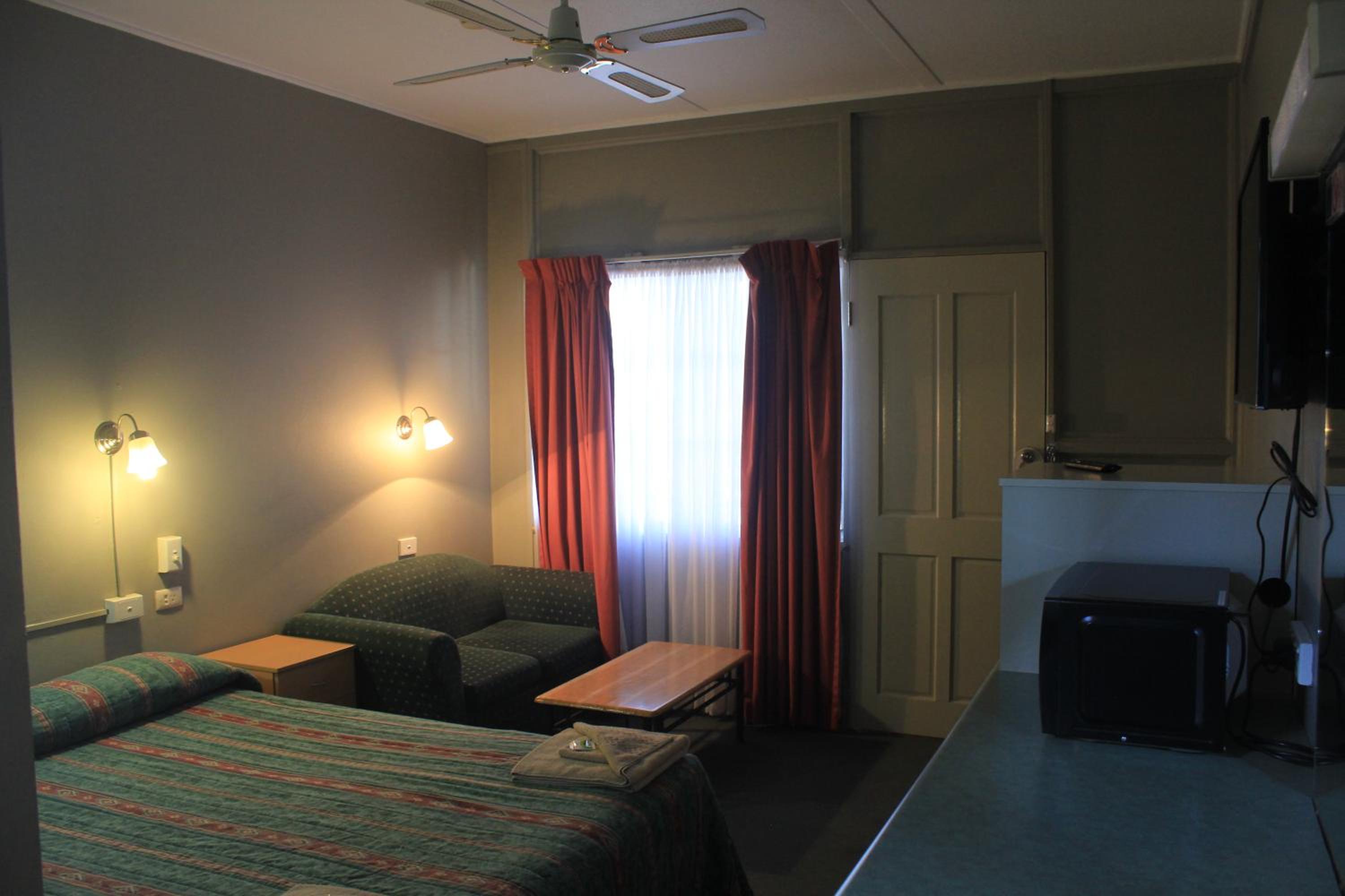 Photo 9