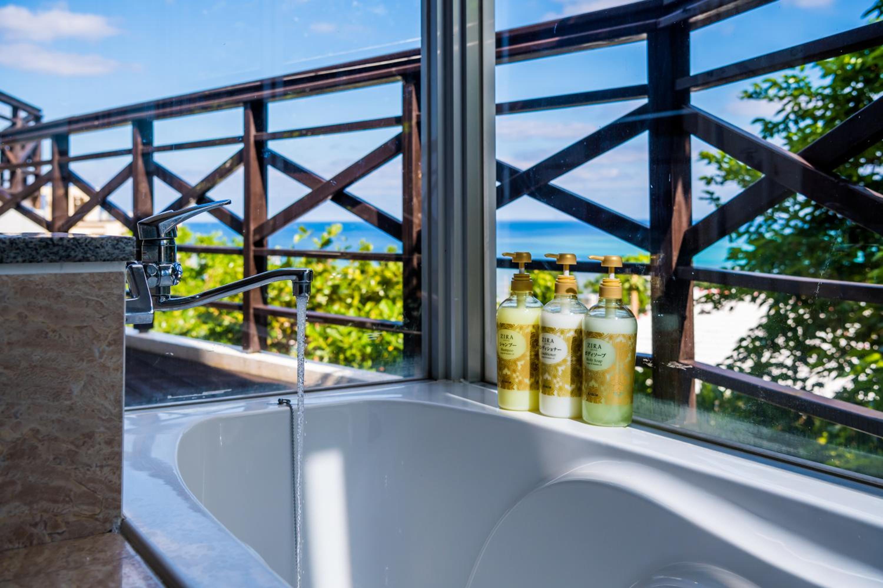 E-horizon Resort Condominium Yomitan, Yomitan - 10