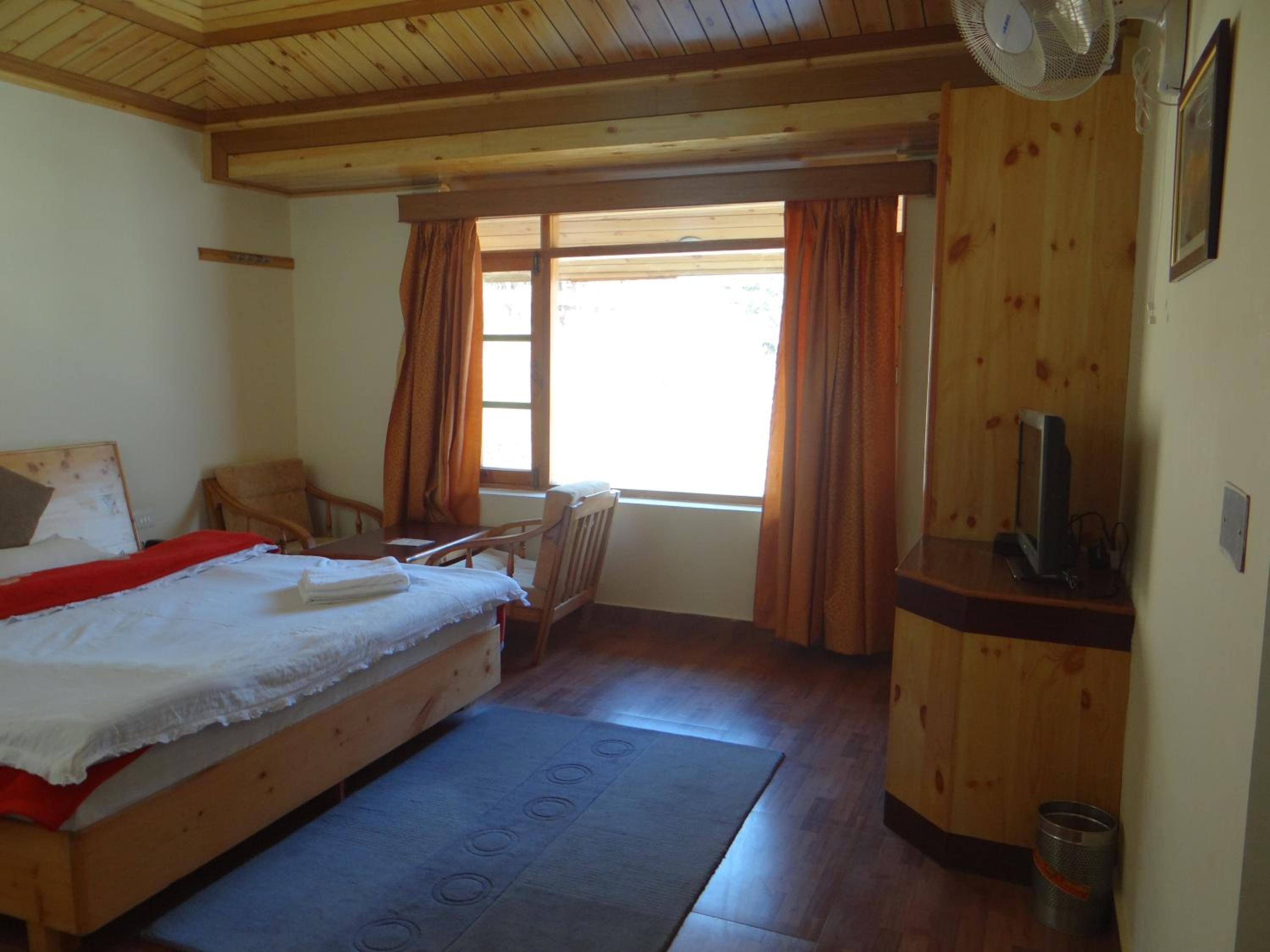 Hotel Mountain Trail Manali