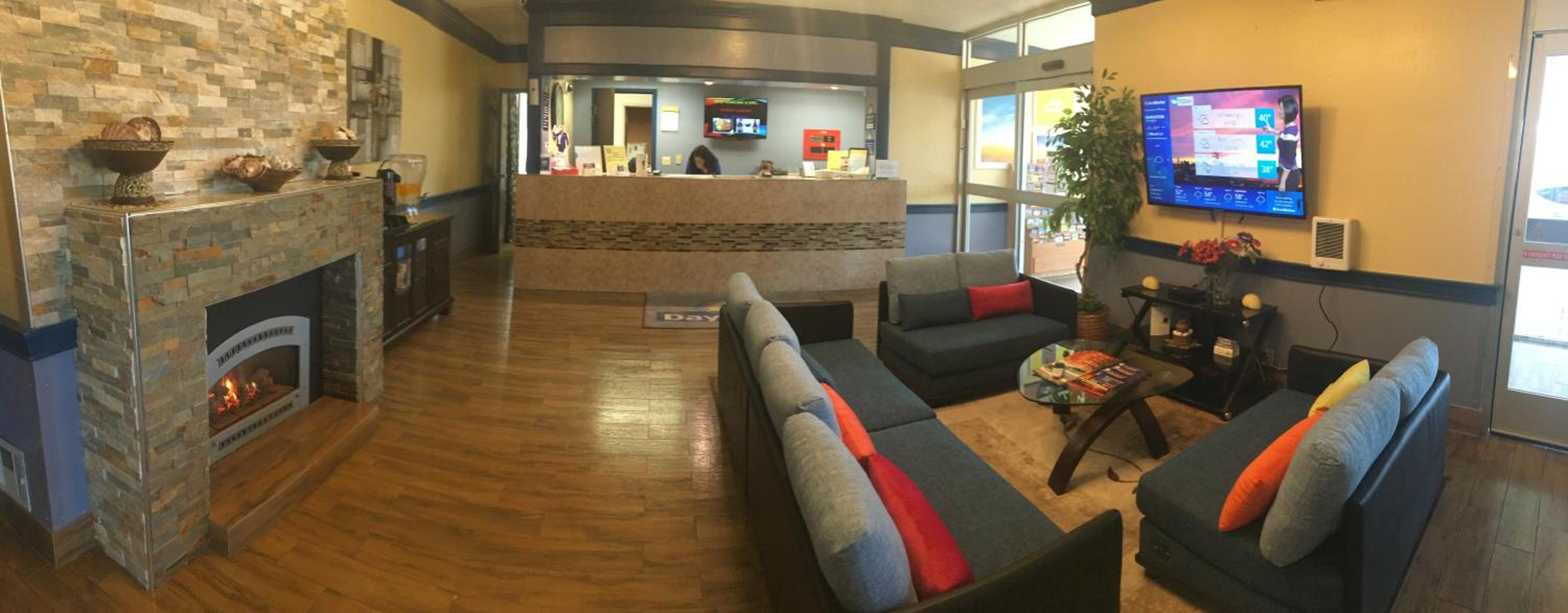 Danville Vacations - Days Hotel by Wyndham Danville Conference Center - Property Image 11