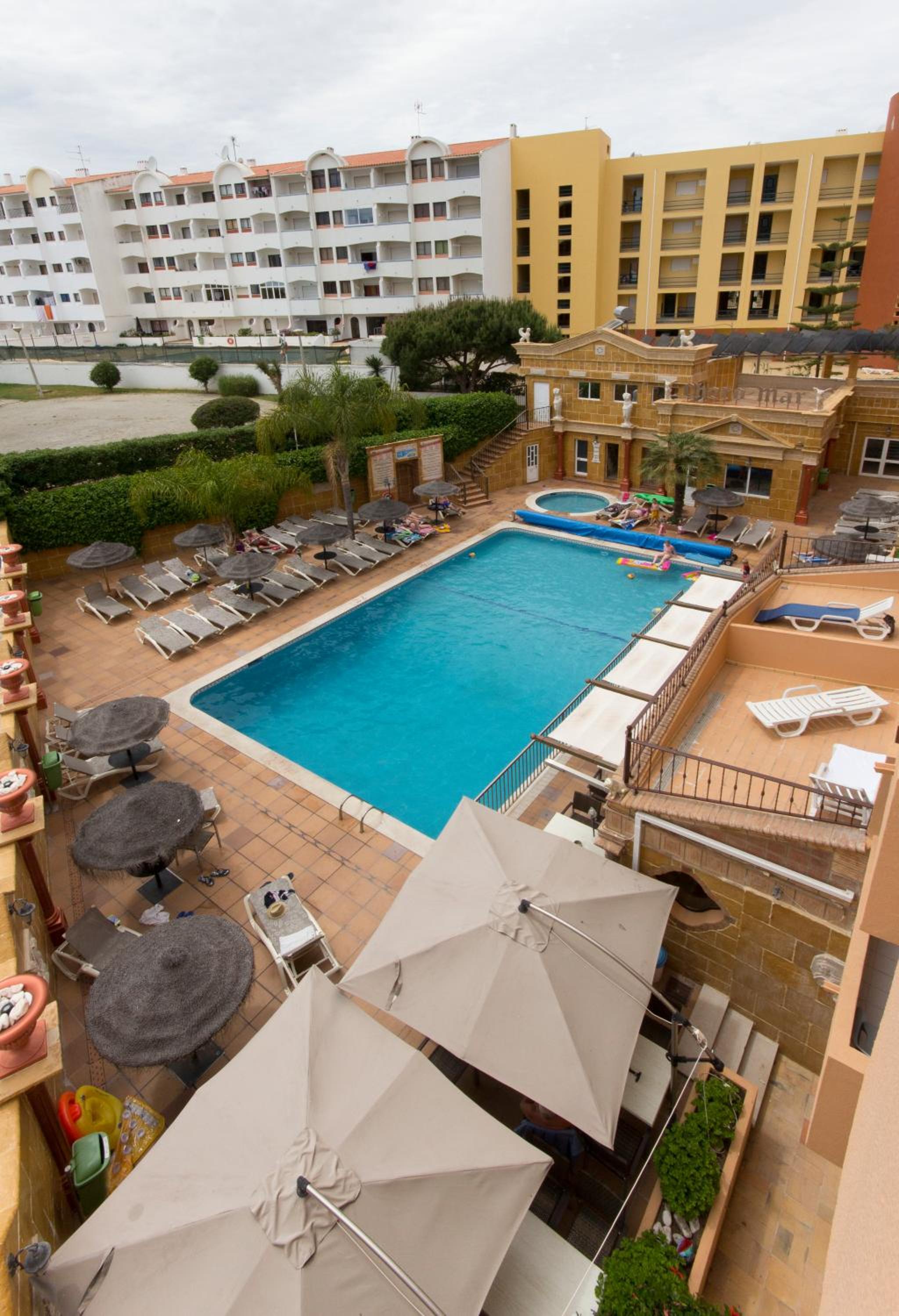 Choromar Apartments