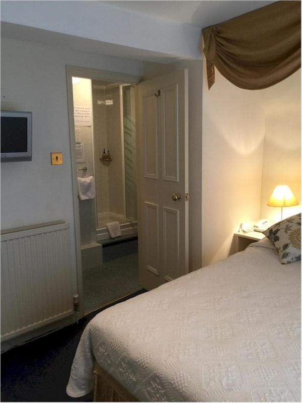 Oxford Vacations - Bath Place Hotel Limited - Property Image 1