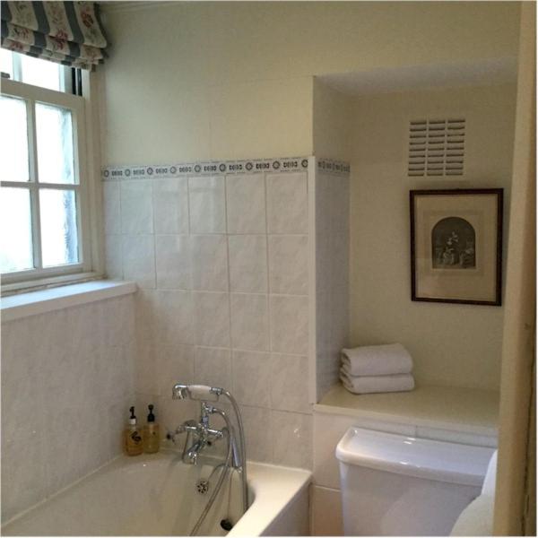 Oxford Vacations - Bath Place Hotel Limited - Property Image 11
