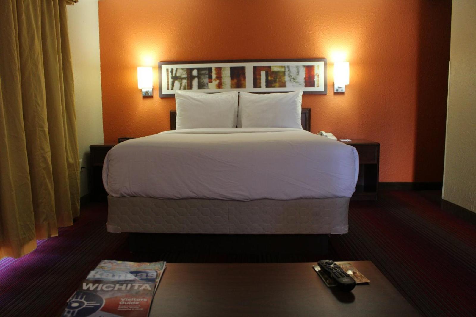 Hawthorn Extended Stay by Wyndham Wichita