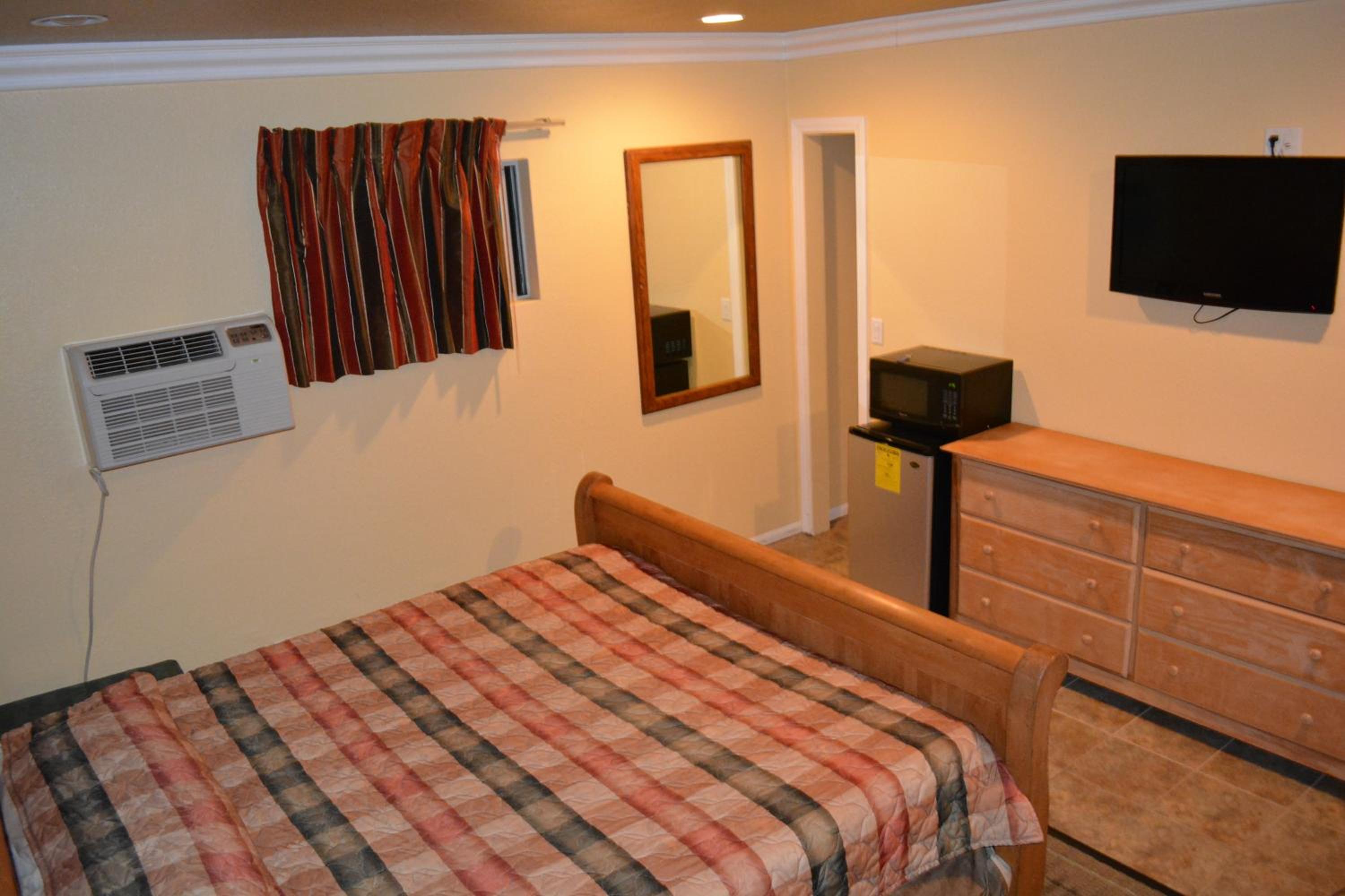 Ventura Vacations - Bayshore Inn Ventura - Property Image 16