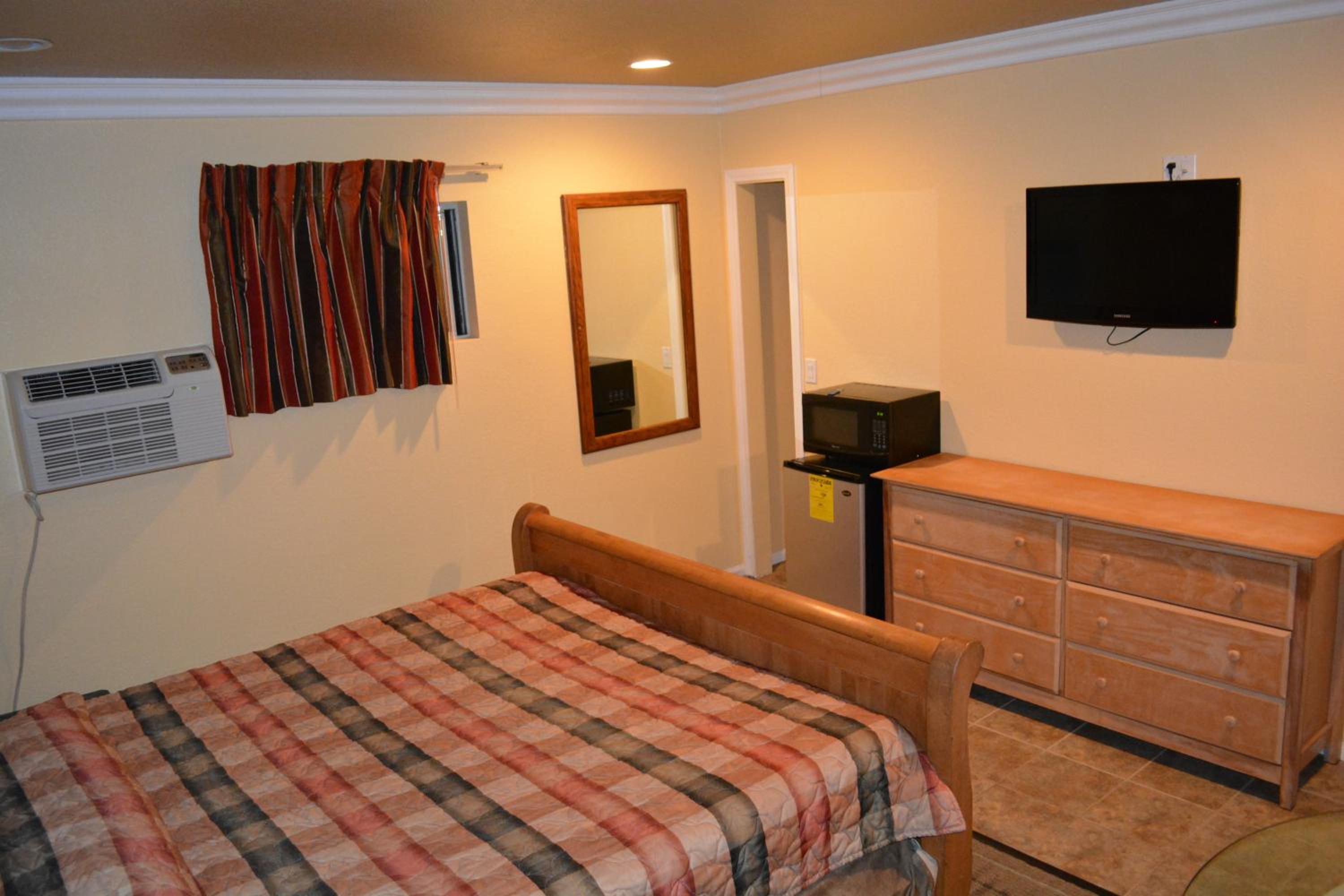 Ventura Vacations - Bayshore Inn Ventura - Property Image 5